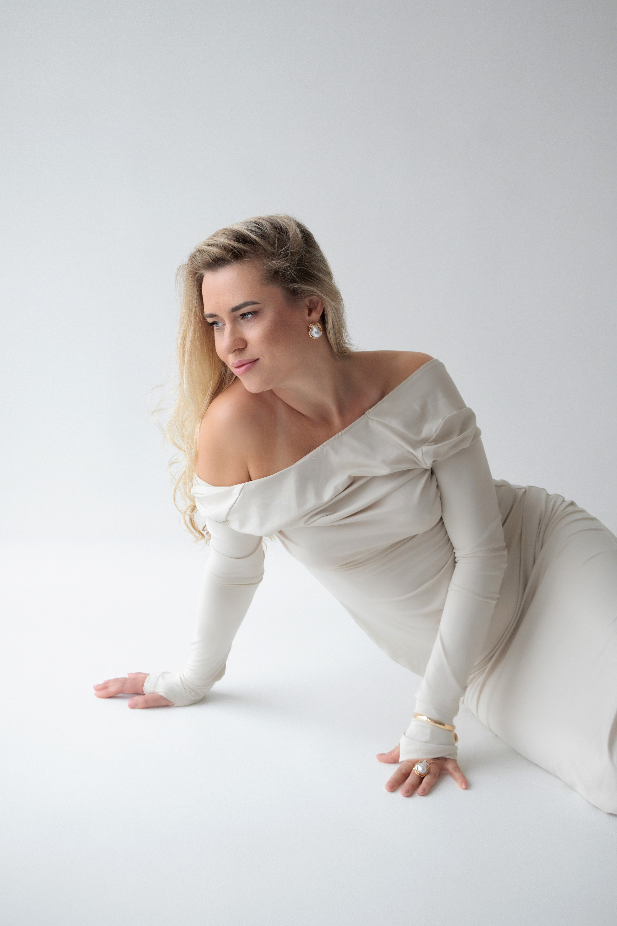 В студии | Портреты и стильные образы. Бренд & Женский фотограф в Таллинне / Фотограф Таллинн