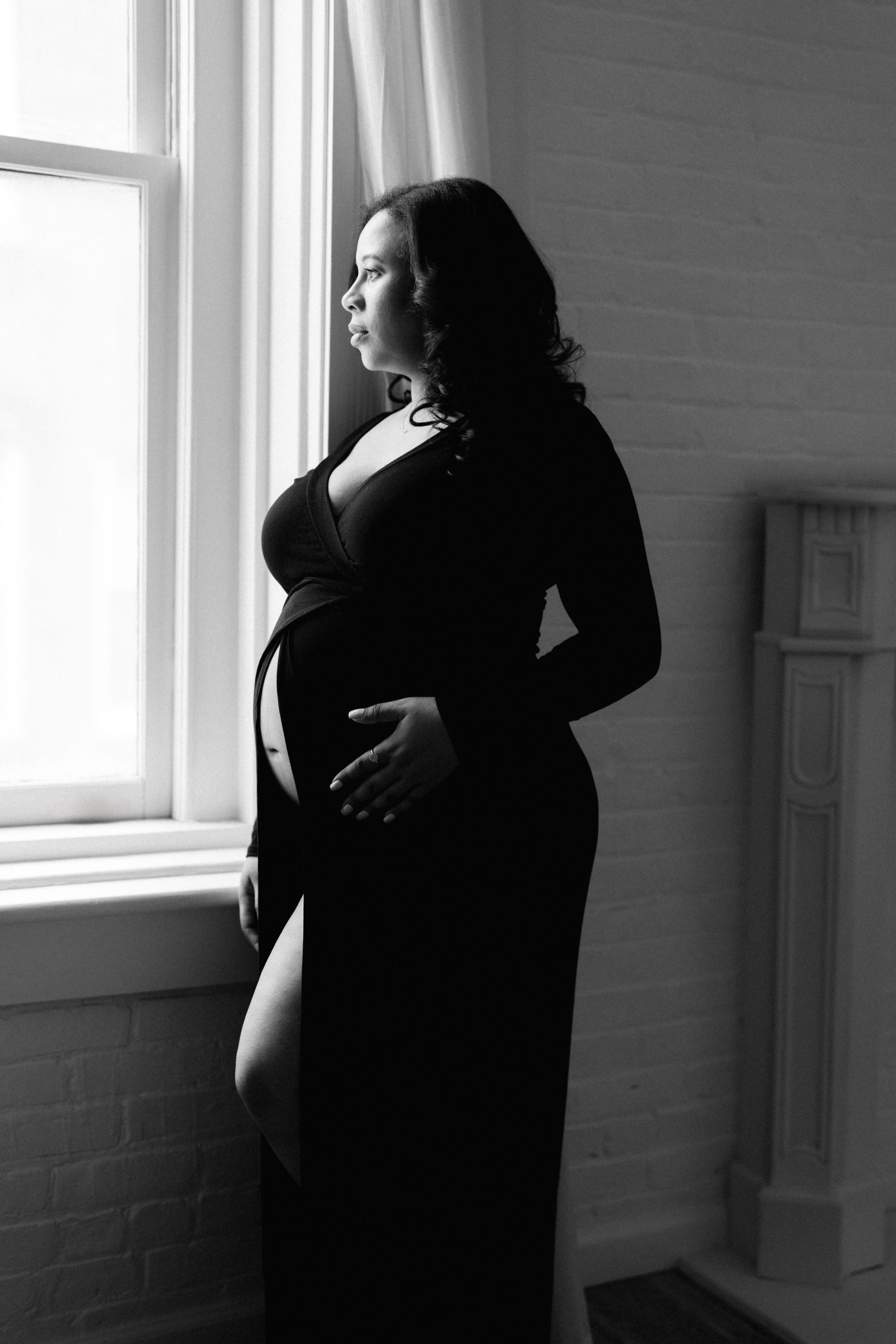 Nadia. Modern maternity photographer in Long Island New York