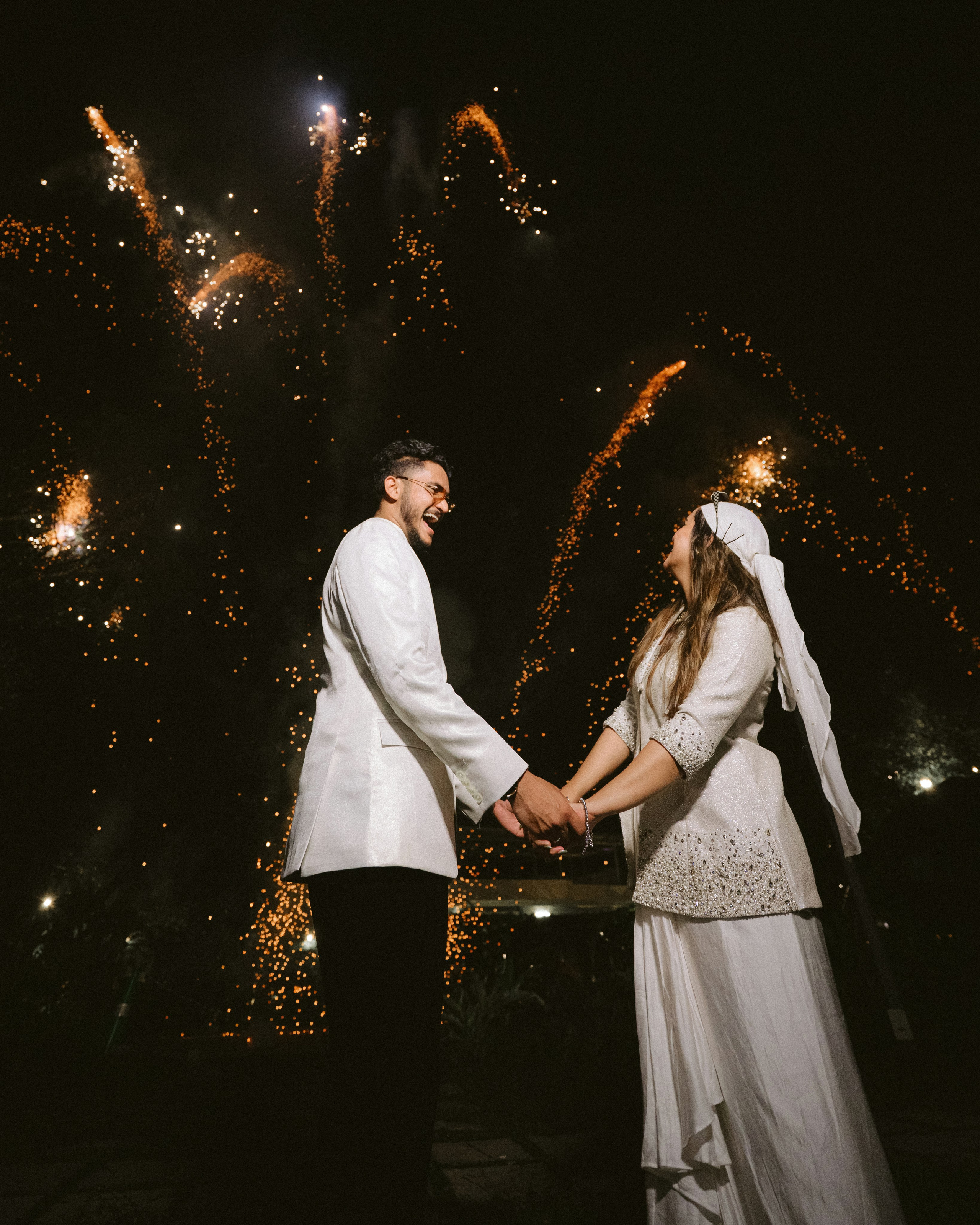 AISHA & AFTHAB. Photographer & Wedding Colorist & Visual Artist