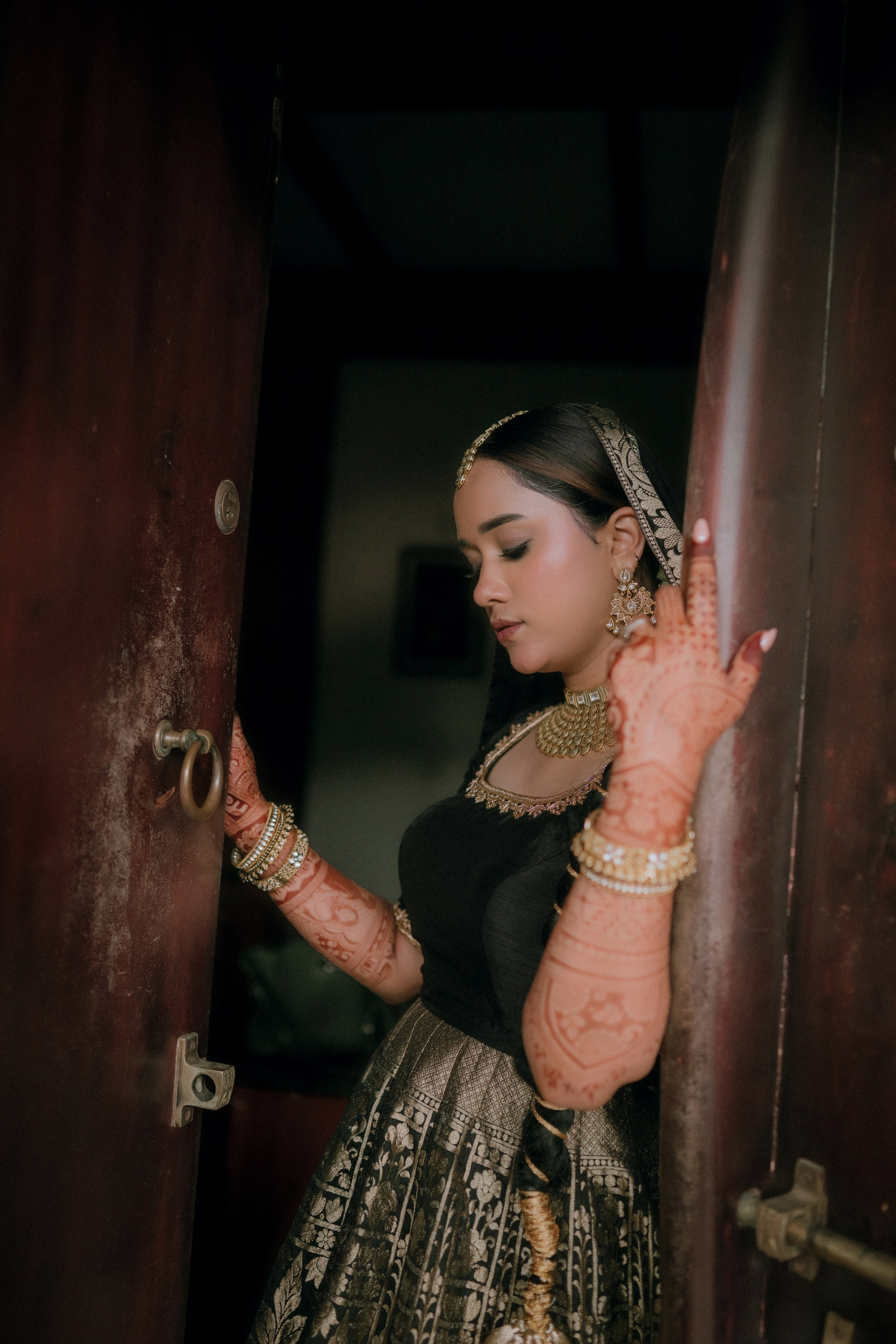 AISHA. Photographer & Wedding Colorist & Visual Artist
