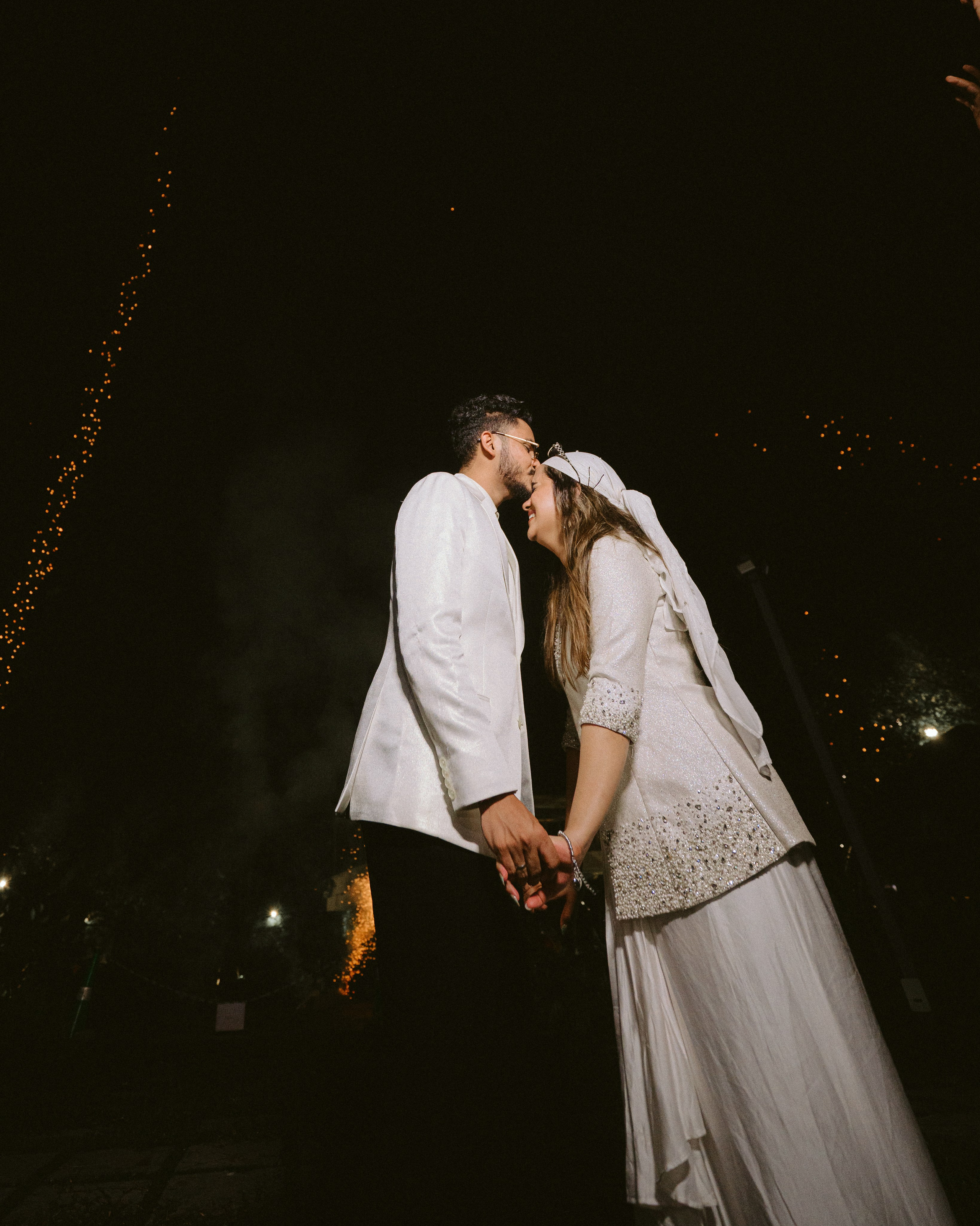 AISHA & AFTHAB. Photographer & Wedding Colorist & Visual Artist