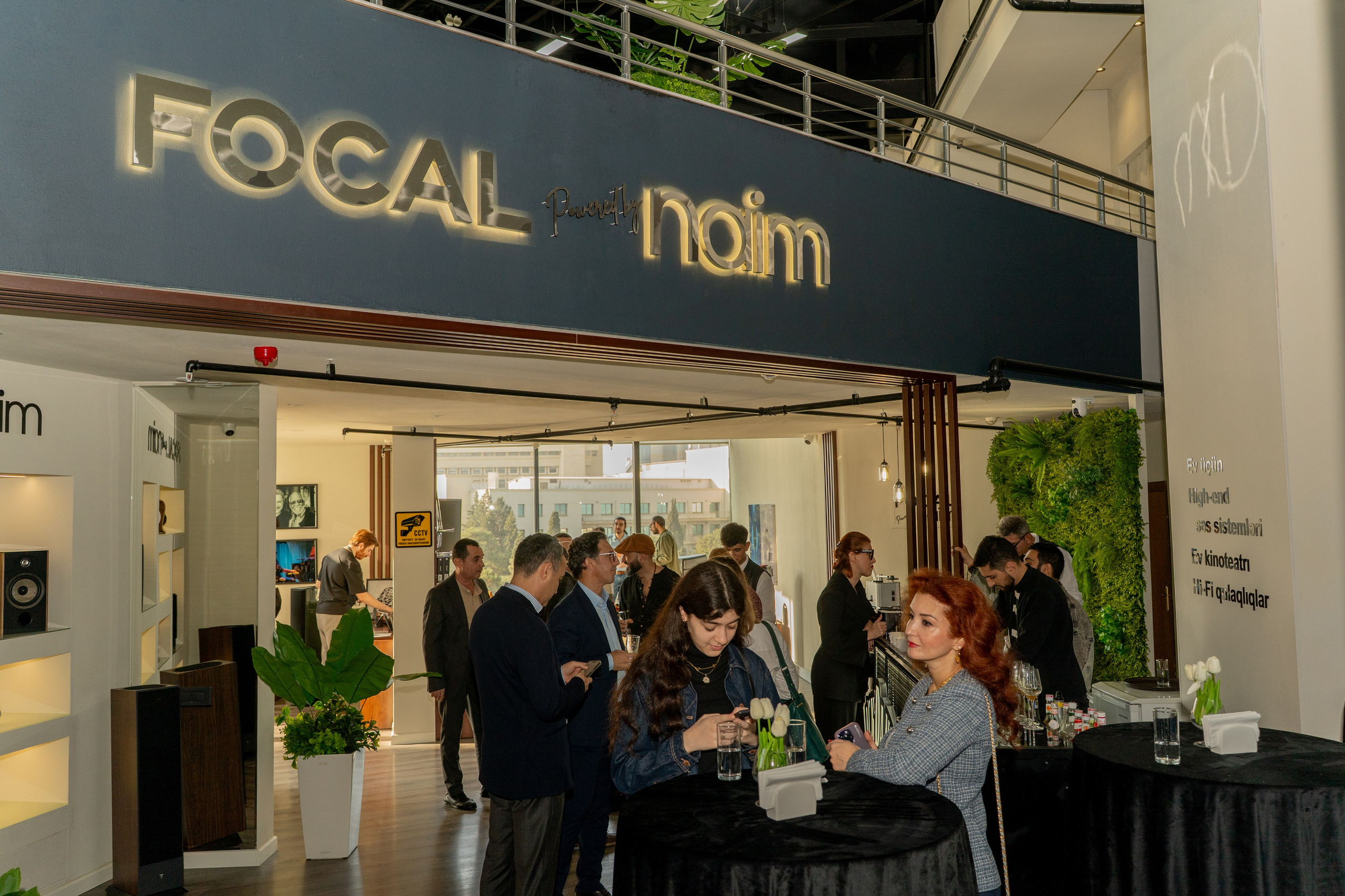 Luxsound LLC açılış. Fotoqraf Vəli Məmmədov