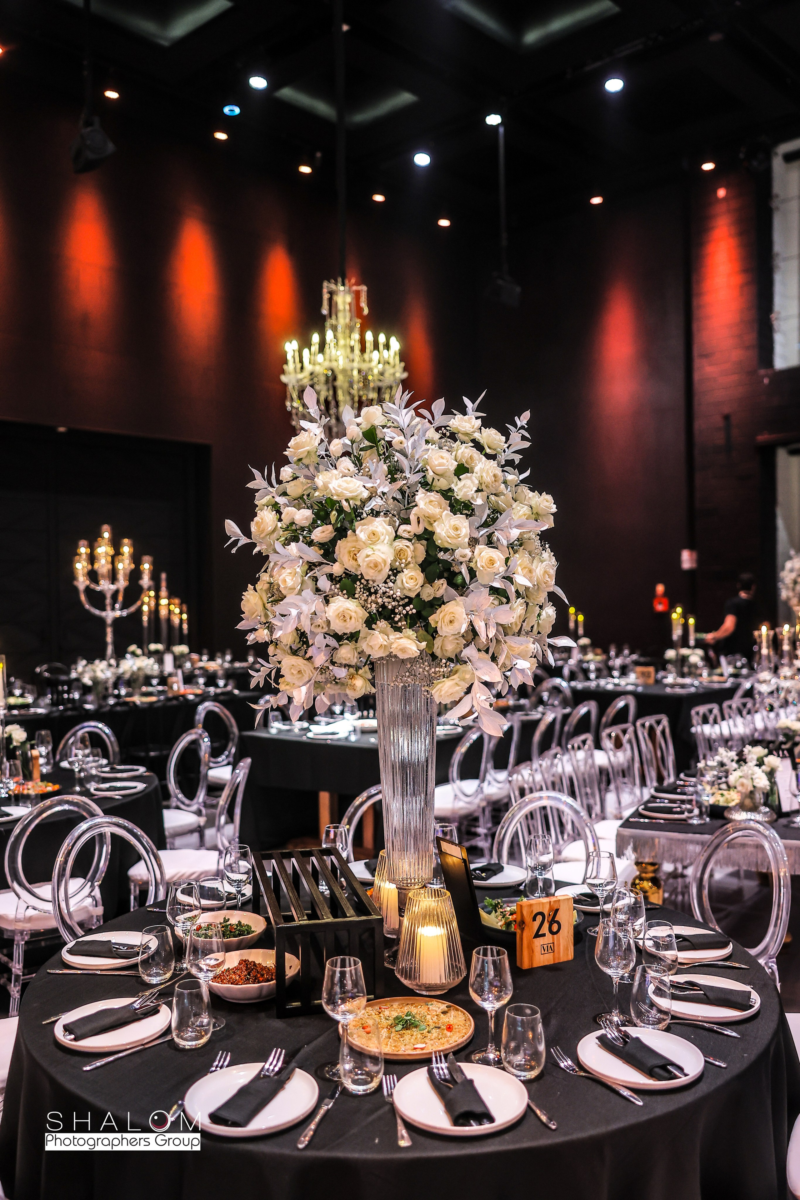 VIA / BASICO. Wedding and events photographers Studio Shalom