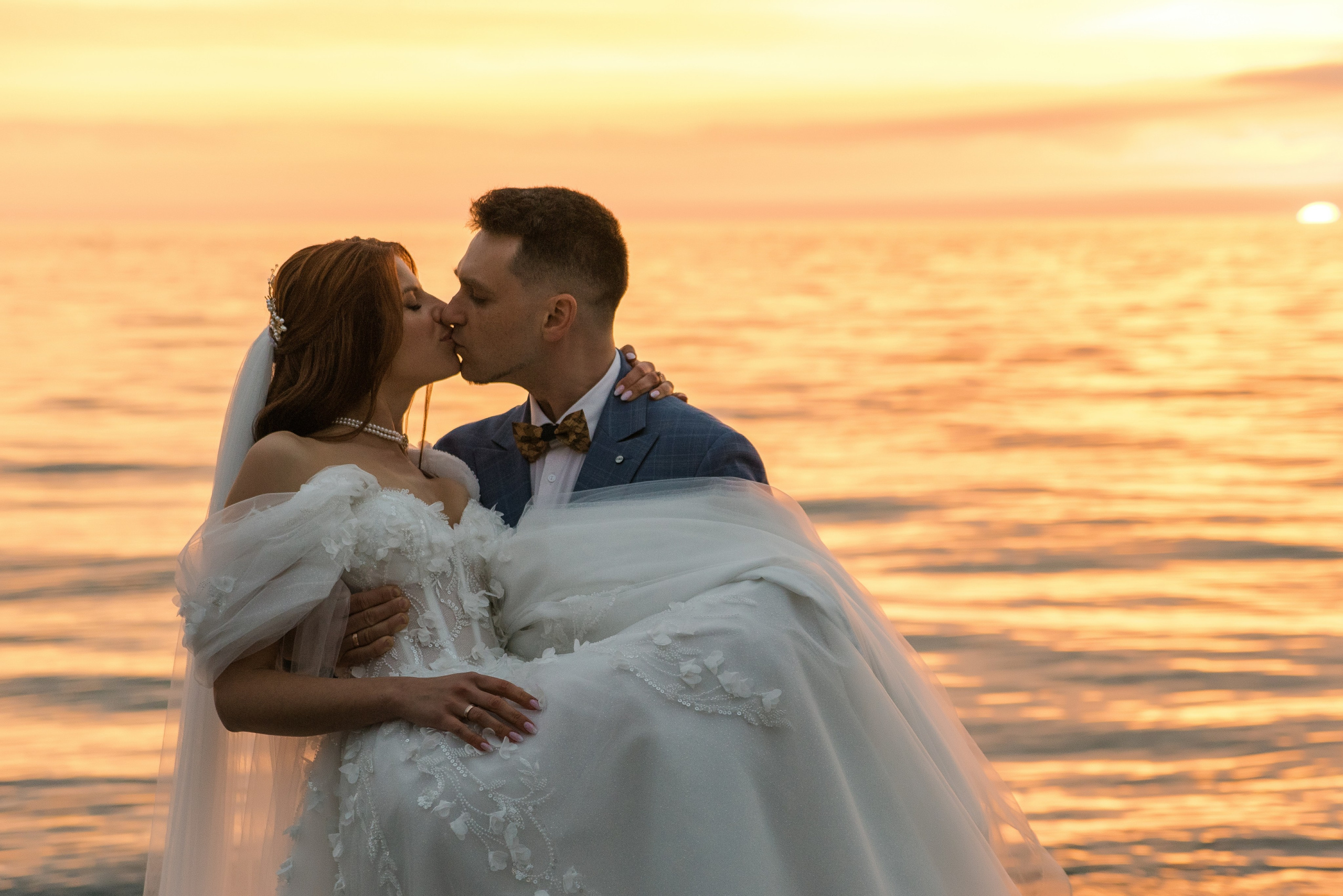 Свадьба на море в Батуми. Свадебные фотографы в Грузии, Армении. Макс Коваленко и Лара Татосян. Свадебный видеограф