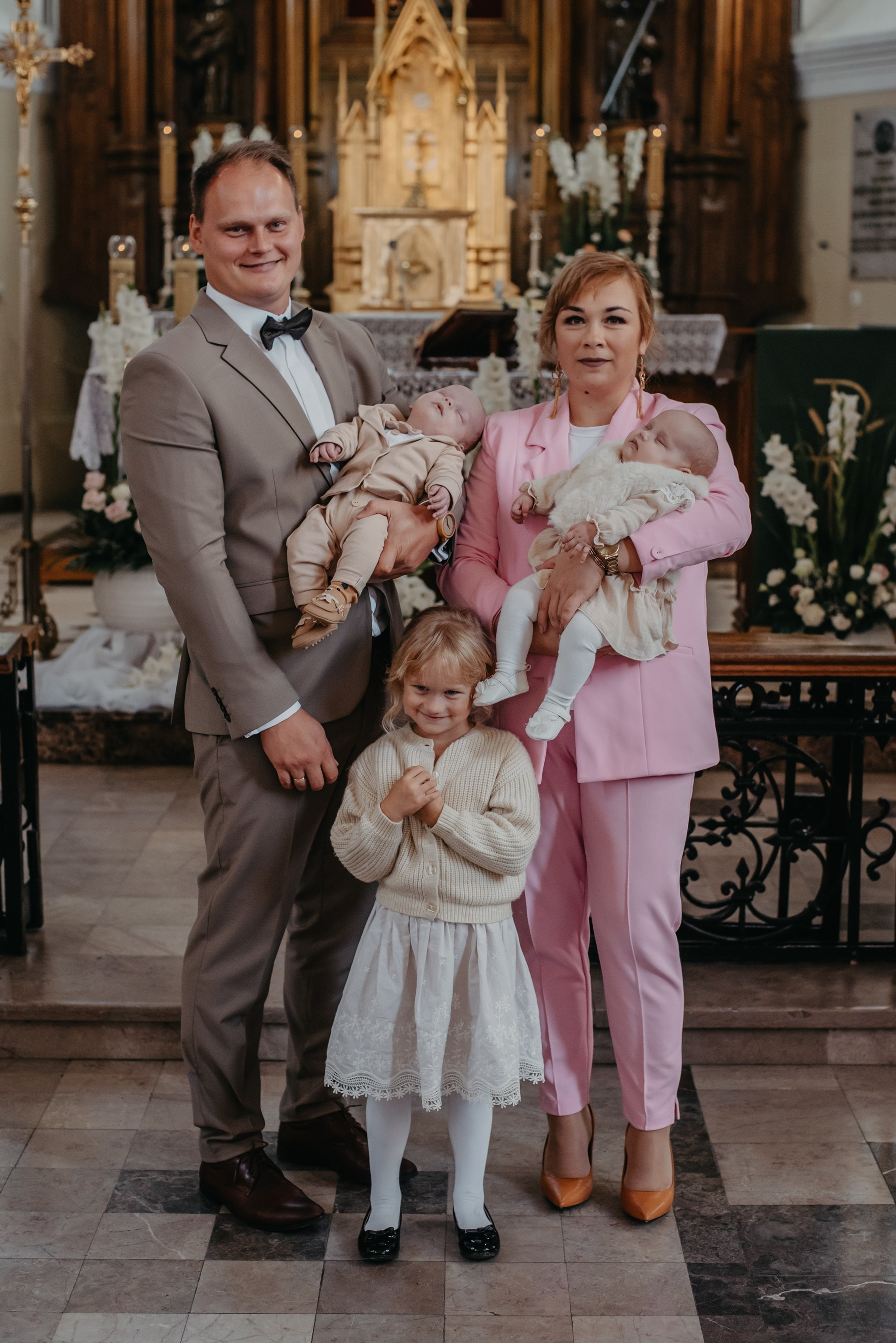 Chrzest Święty Tosi i Jasia. Dominika Strachacka Fotografia | Fotograf ślubny i rodzinny Opole Lubelskie Lublin