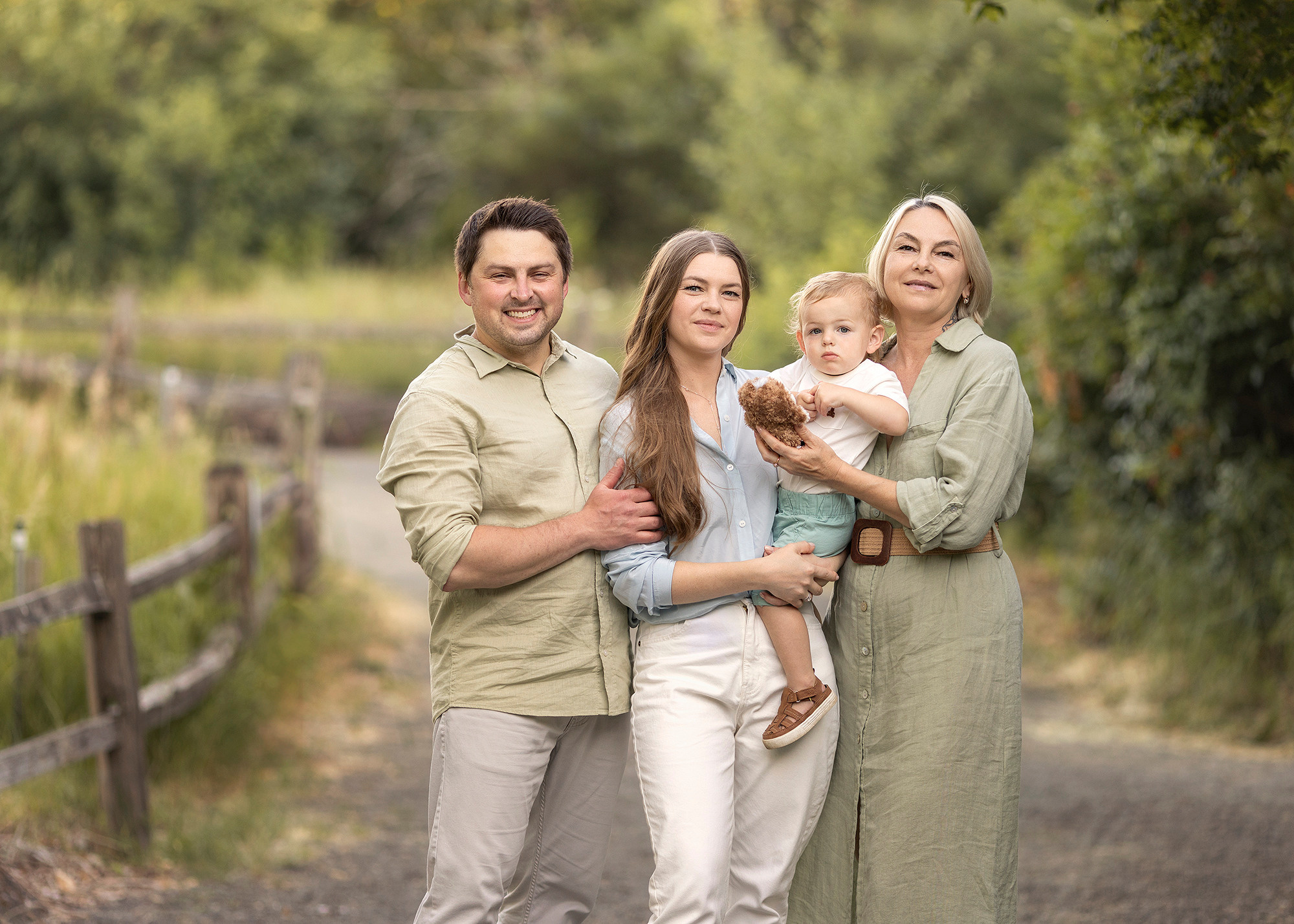 Hillsboro/OR, June 2023. Elena Baldes, family photographer