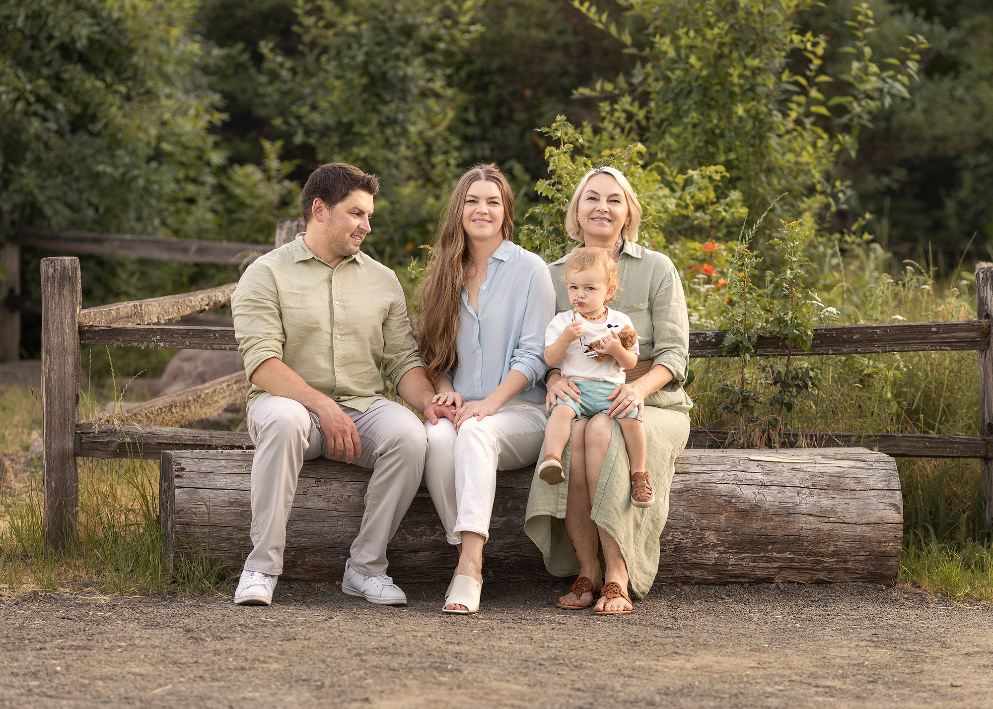 Hillsboro/OR, June 2023. Elena Baldes, family photographer