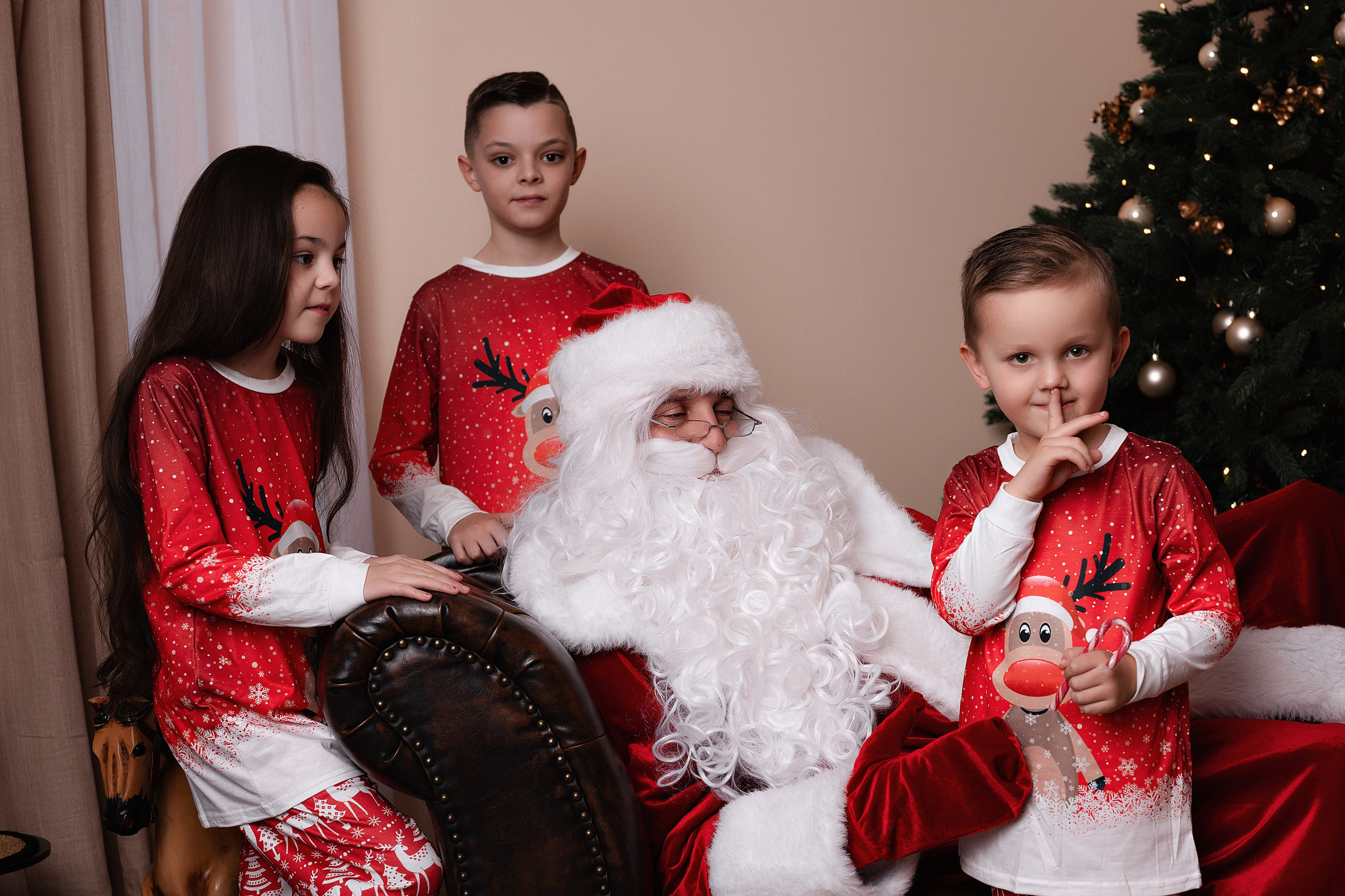 Mit Weihnachtsmann. Kinder- & Familienfotograf in Gaildorf und Umgebung Valentina Vogel