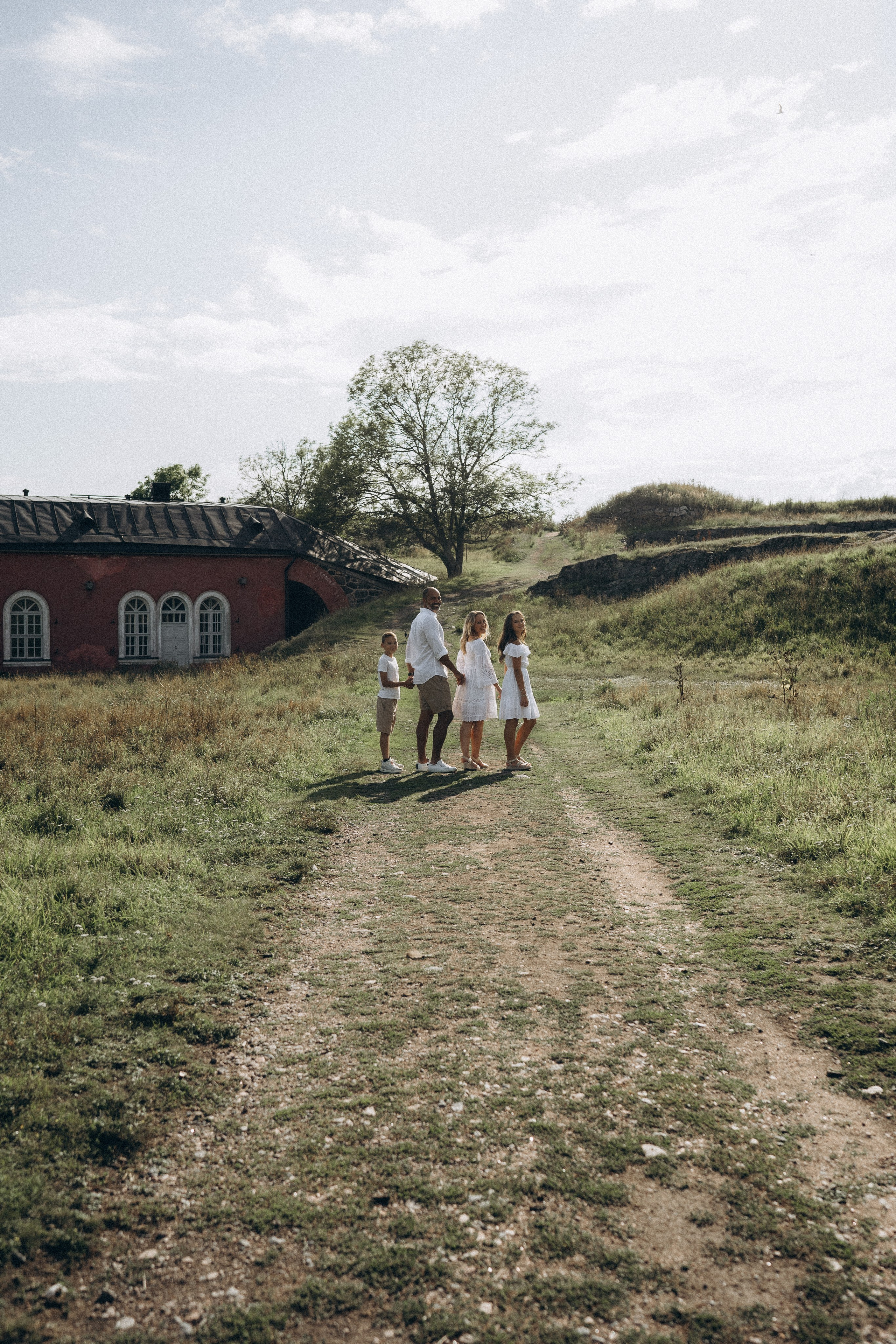 Suomenlinna. Wedding and portrait photographer in Helsinki Vickan O