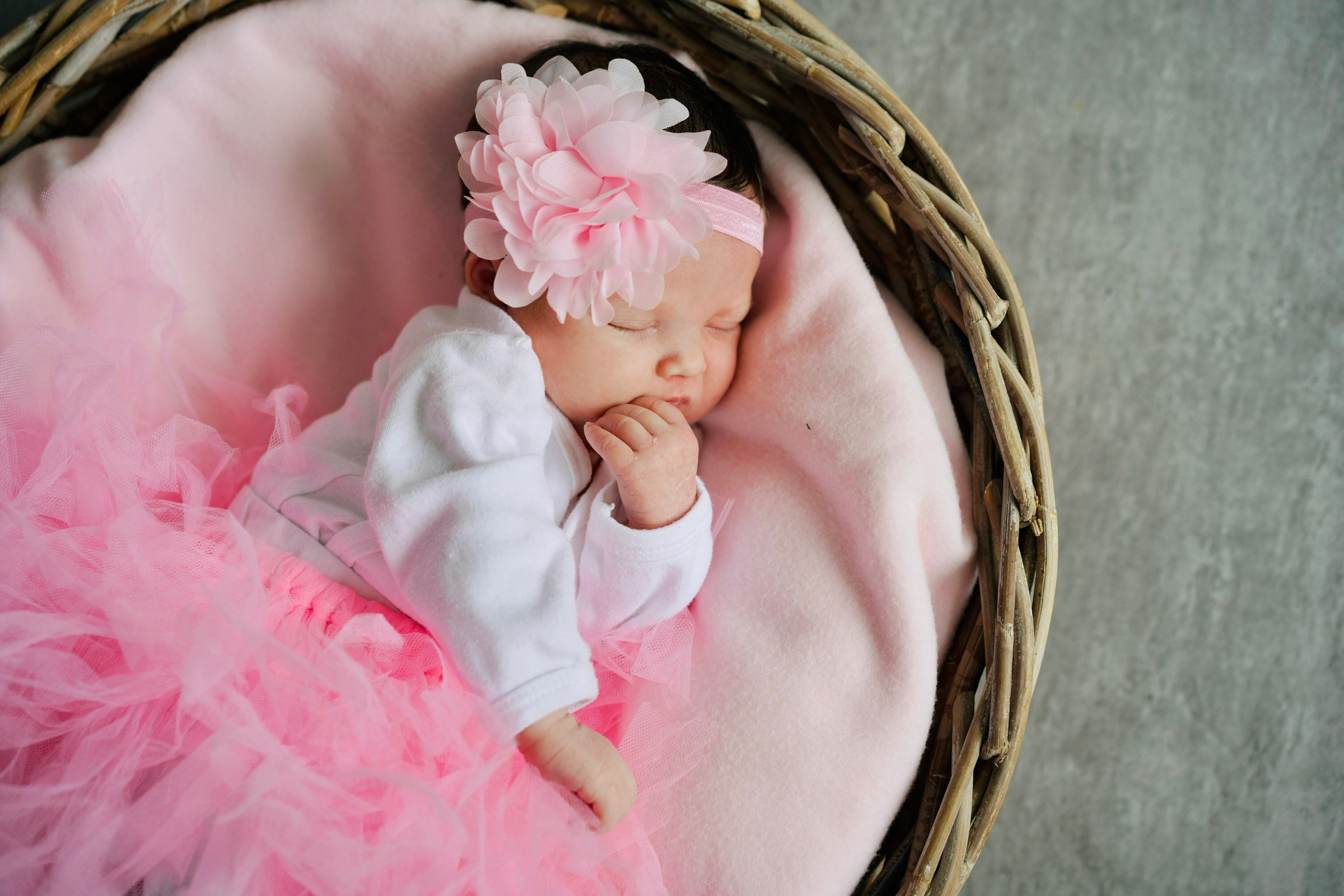 Neugeborene. Jana Heidebrecht