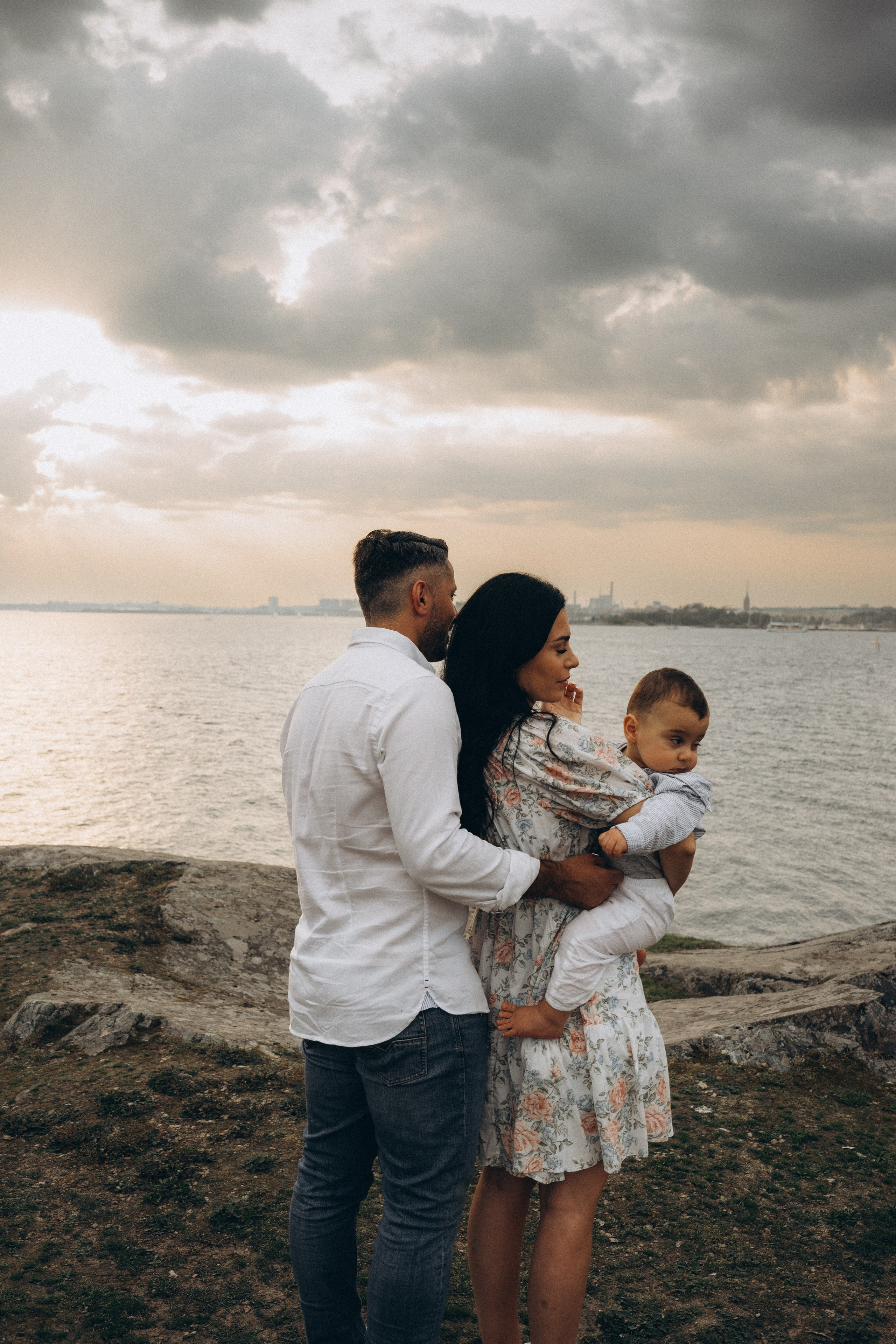 Summer. Wedding and potrait photographer in Helsinki Vickan O