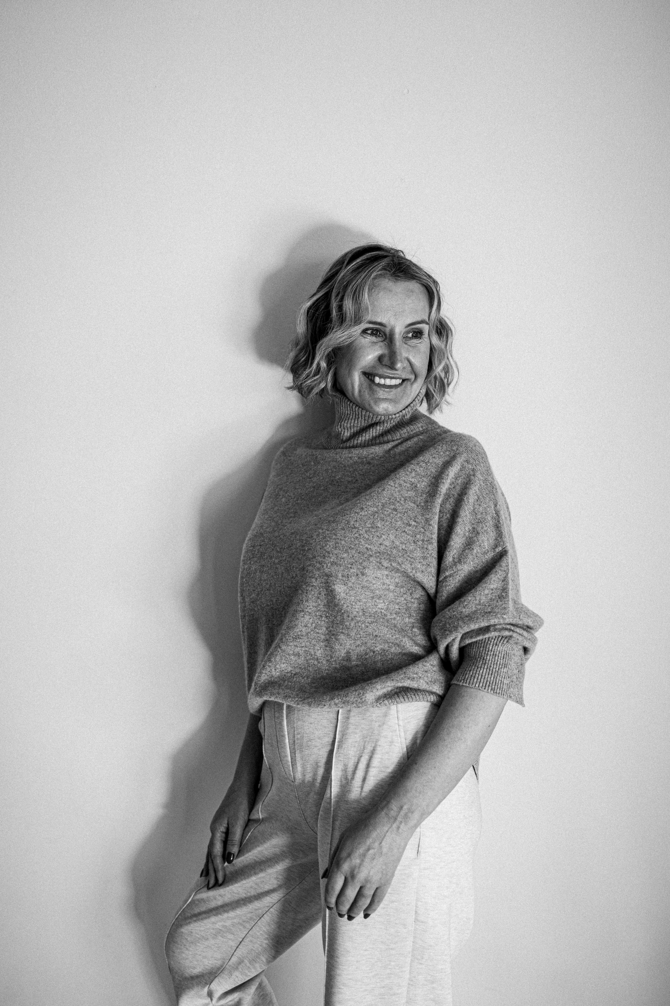 D. Rawnoir- Portrait photography by Daria Paliy.Timeless black&white portraits of women in NYC area