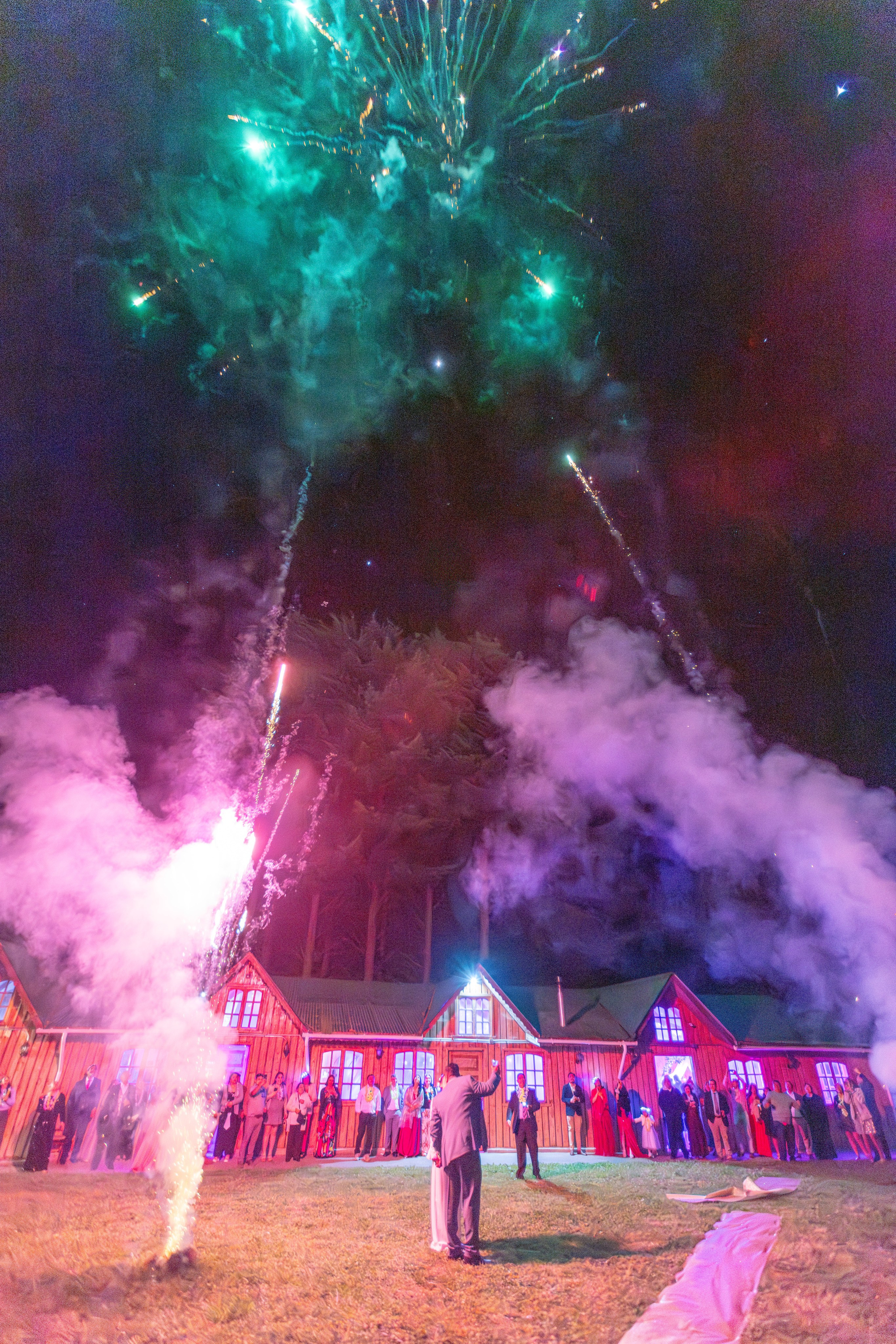 Elizabeth & Luis. Dinka & Emilio - El arte de preservar lo que no se repite