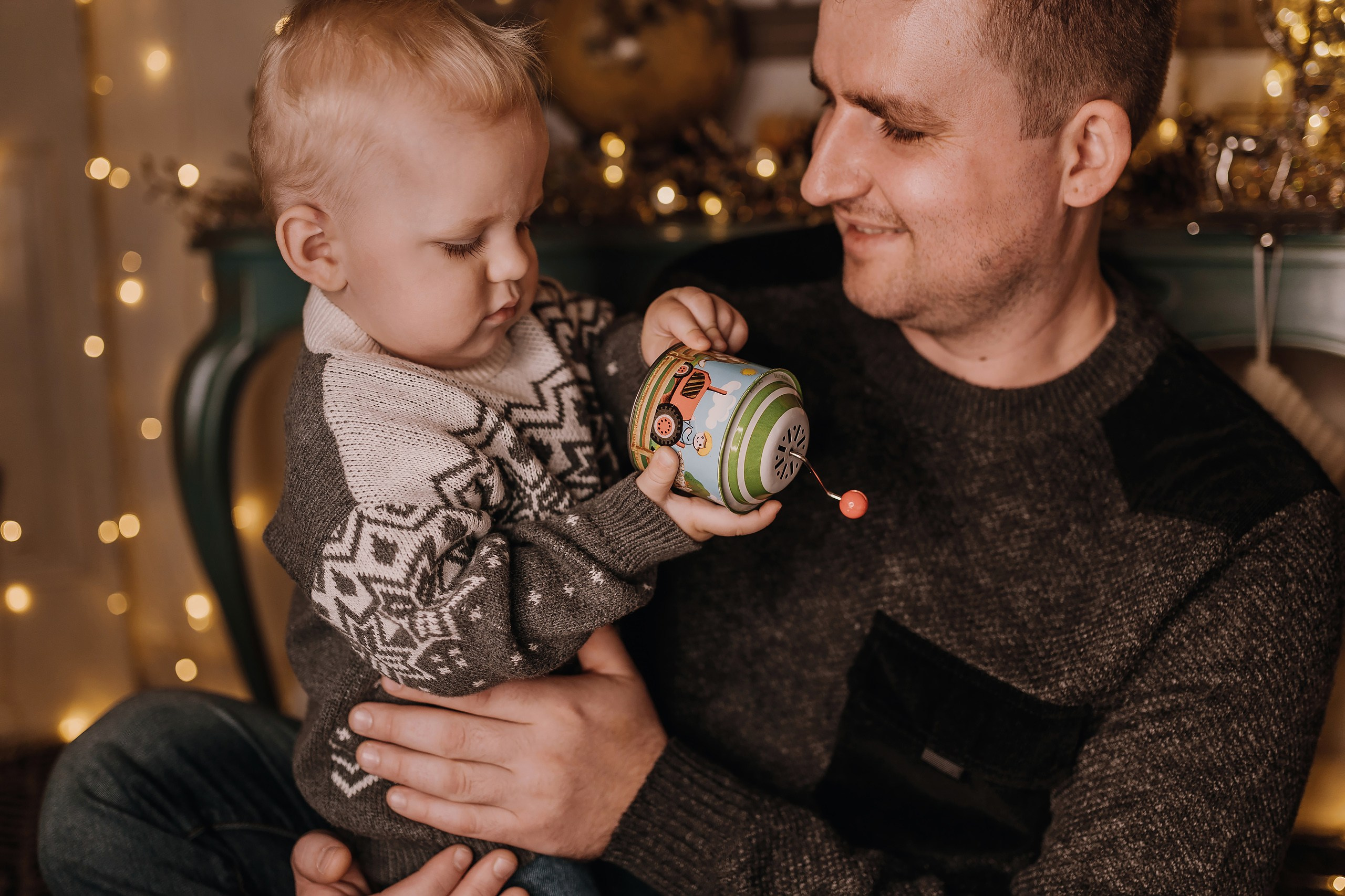 03.12.2023 Christmas Photoshoot. Wedding family event photographer in Chicago Nick Yushevich