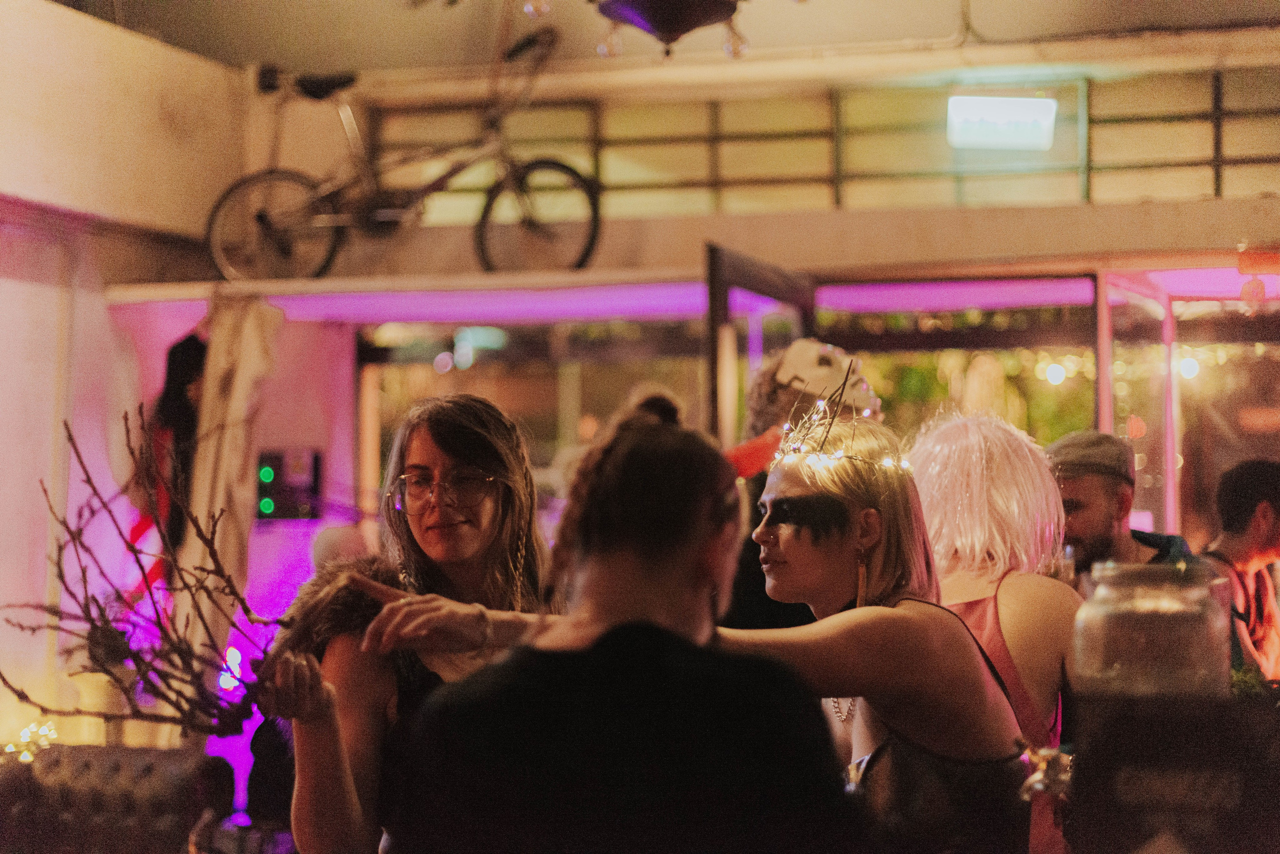 Ladno.cooperativa. Photographer @elmirkami in the city of Buenos Aires