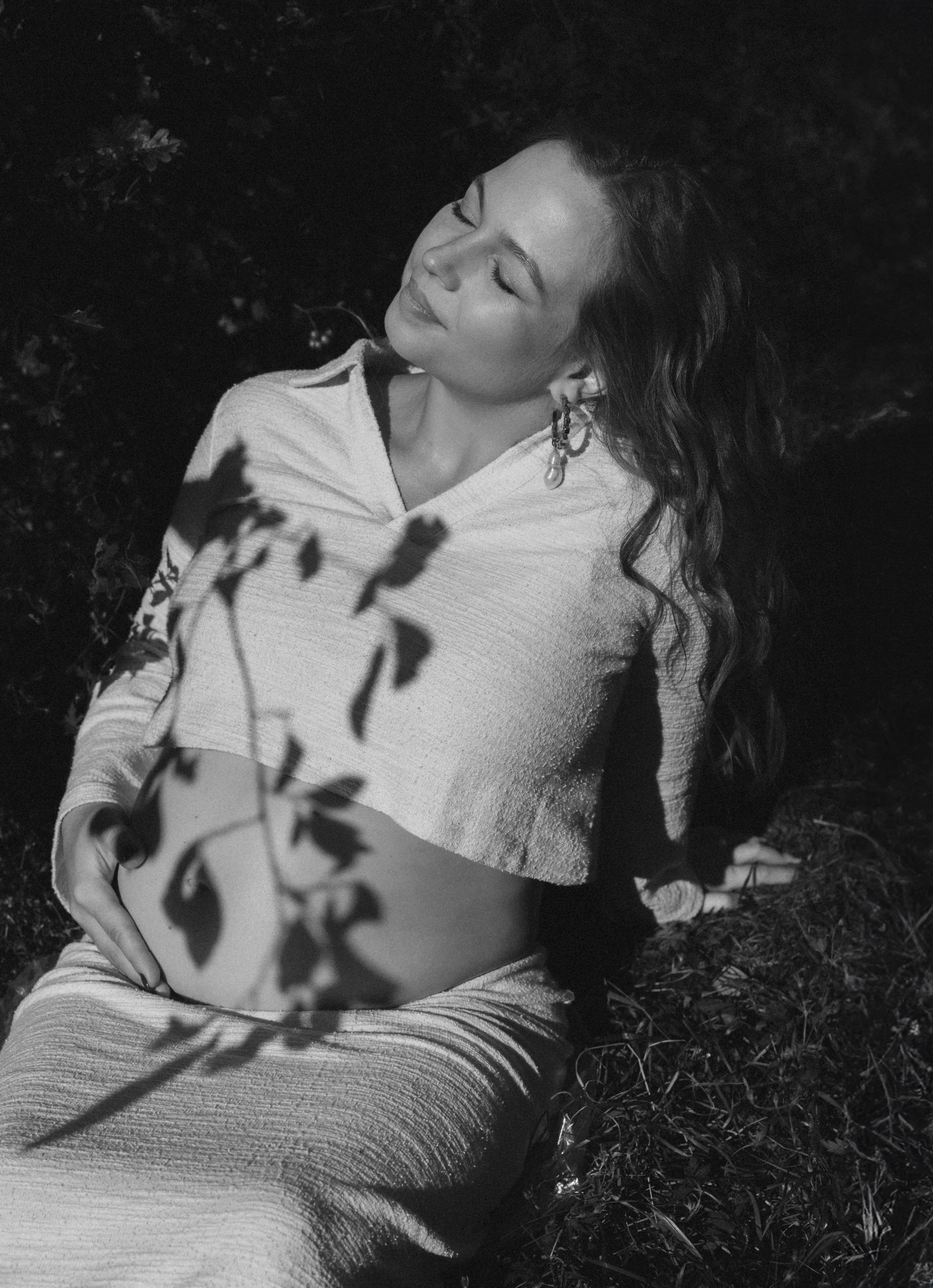 Sigita ir Artūras | Pabėgimas į gamtą ir aštrūs šešėliai. Vestuvių ir šeimų fotografė Lena Bondarenko / belove photo