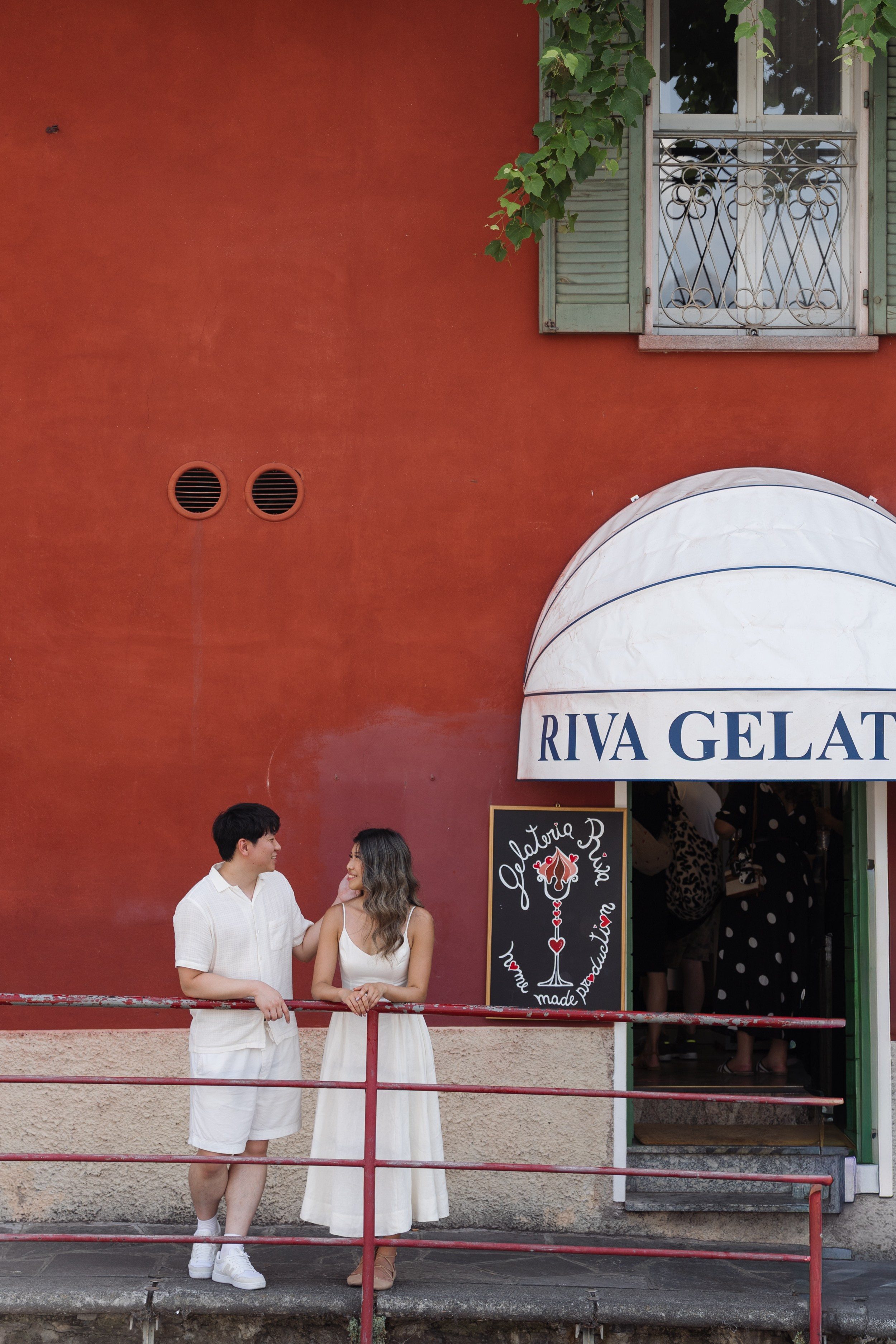 Varenna Lakeside Proposal. Lake Como Proposal Photographer | Surprise Proposals & Engagements