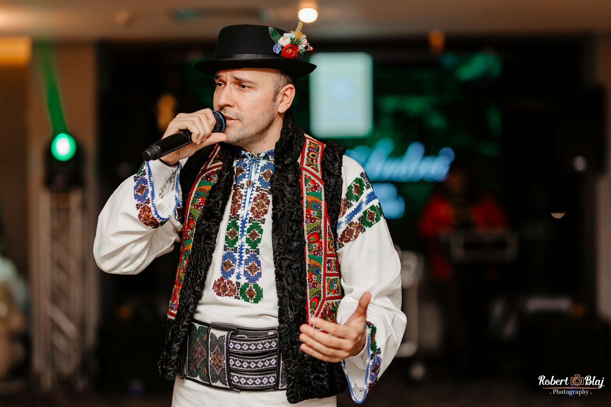 Aron. Robert Blaj - Fotograf Nuntă Iași