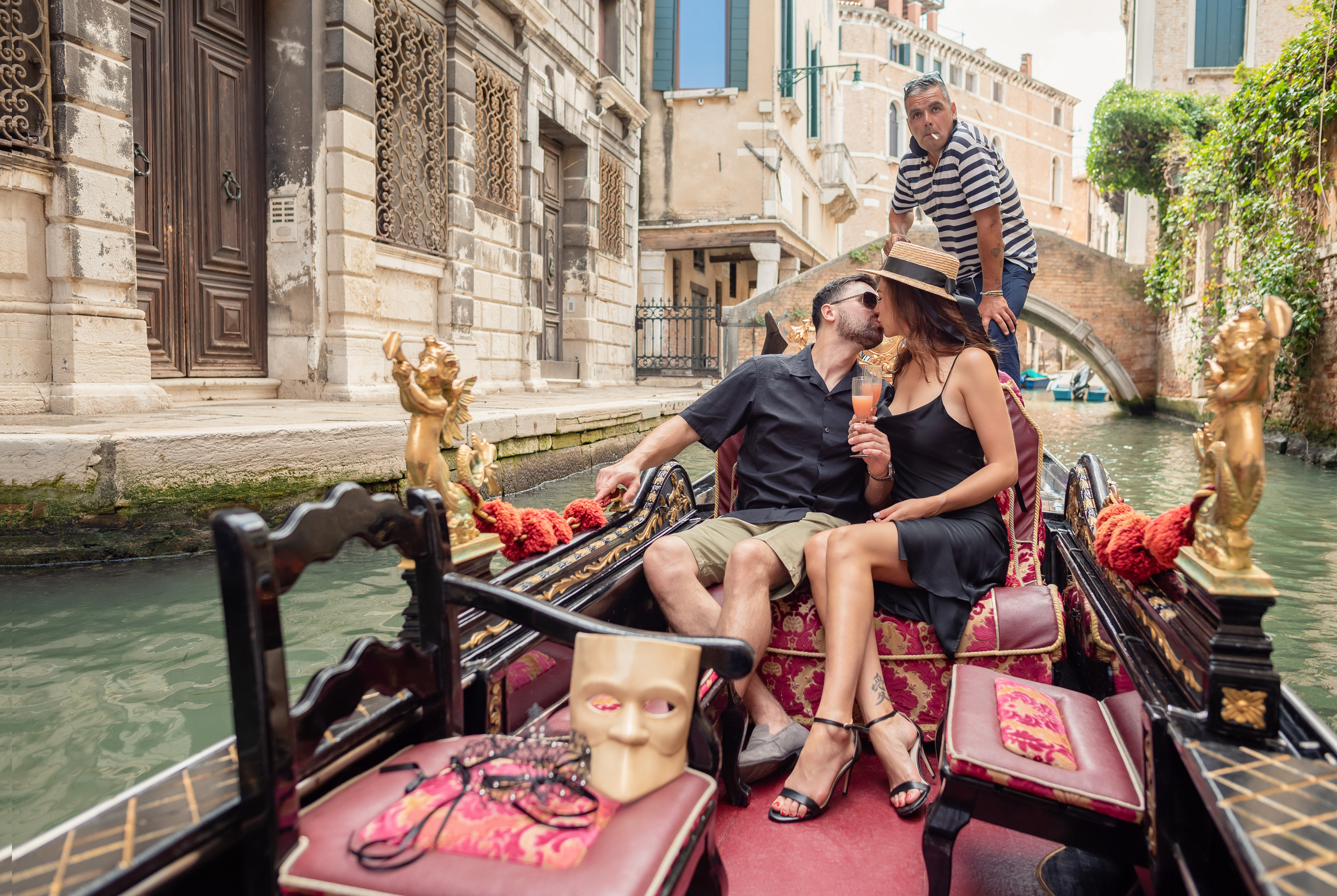 Photoshoot in gondola. Фотограф в Венеции Anna Terzi