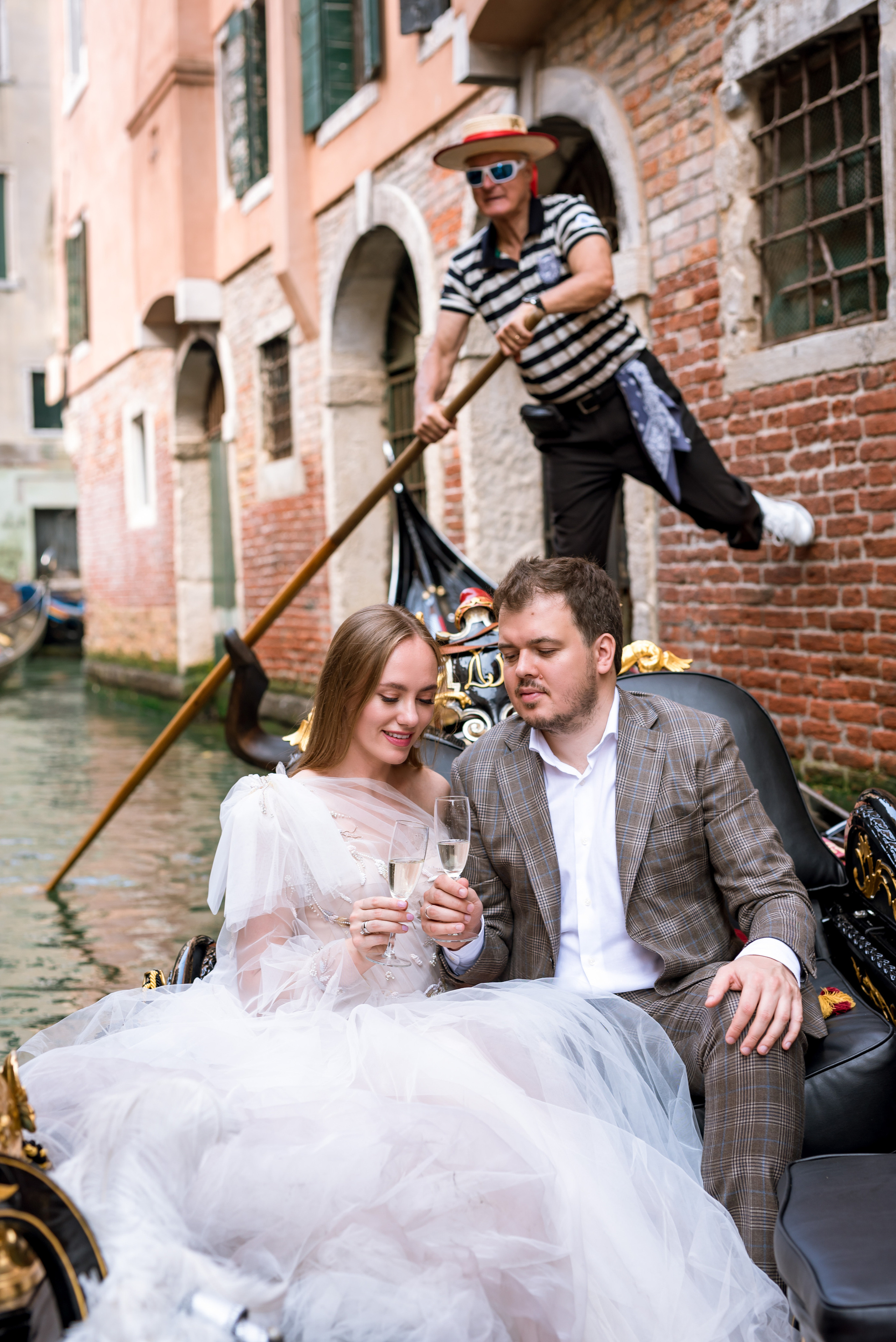 Photoshoot in gondola. Фотограф в Венеции Anna Terzi