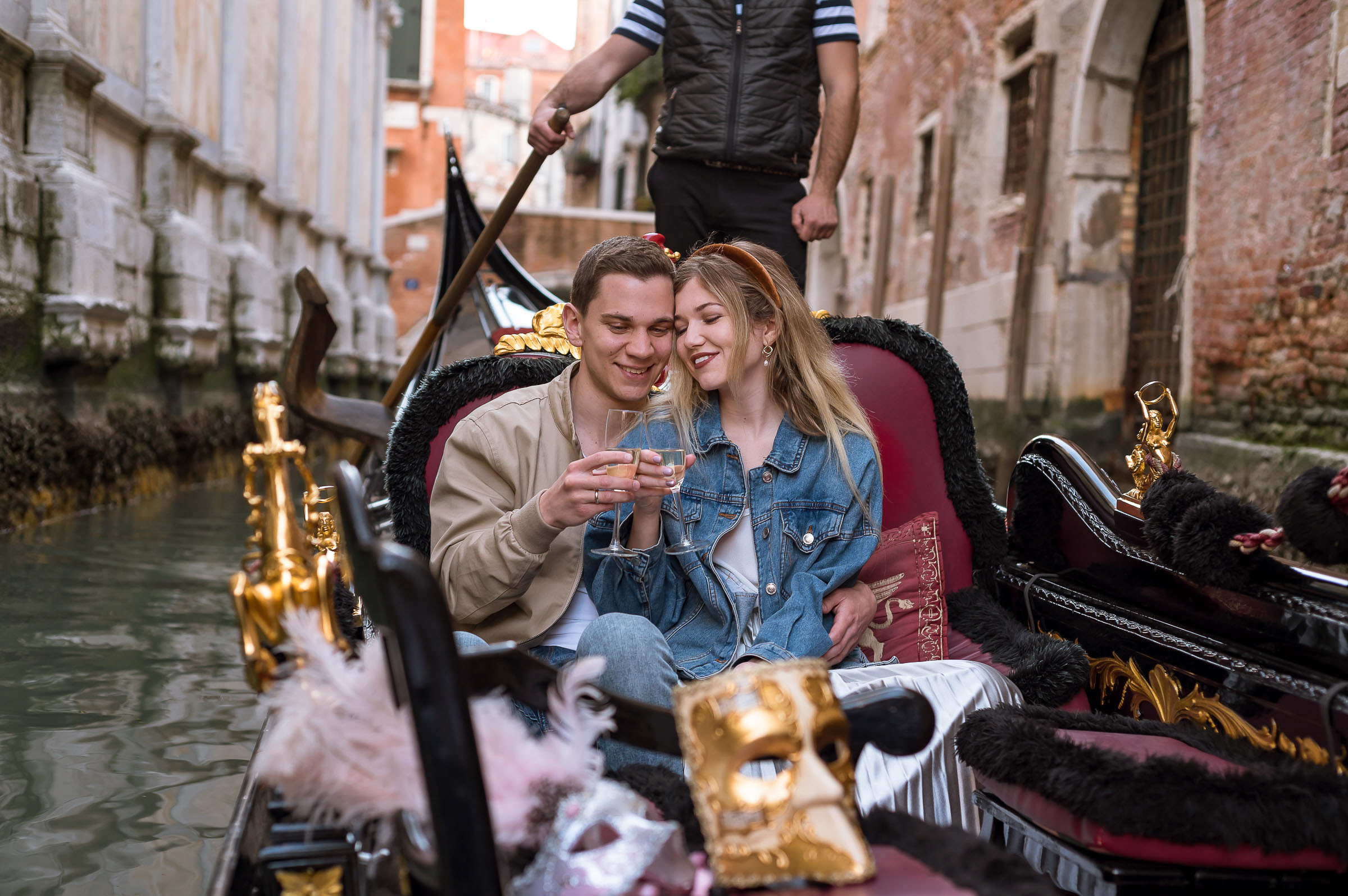 Photoshoot in gondola. Фотограф в Венеции Anna Terzi