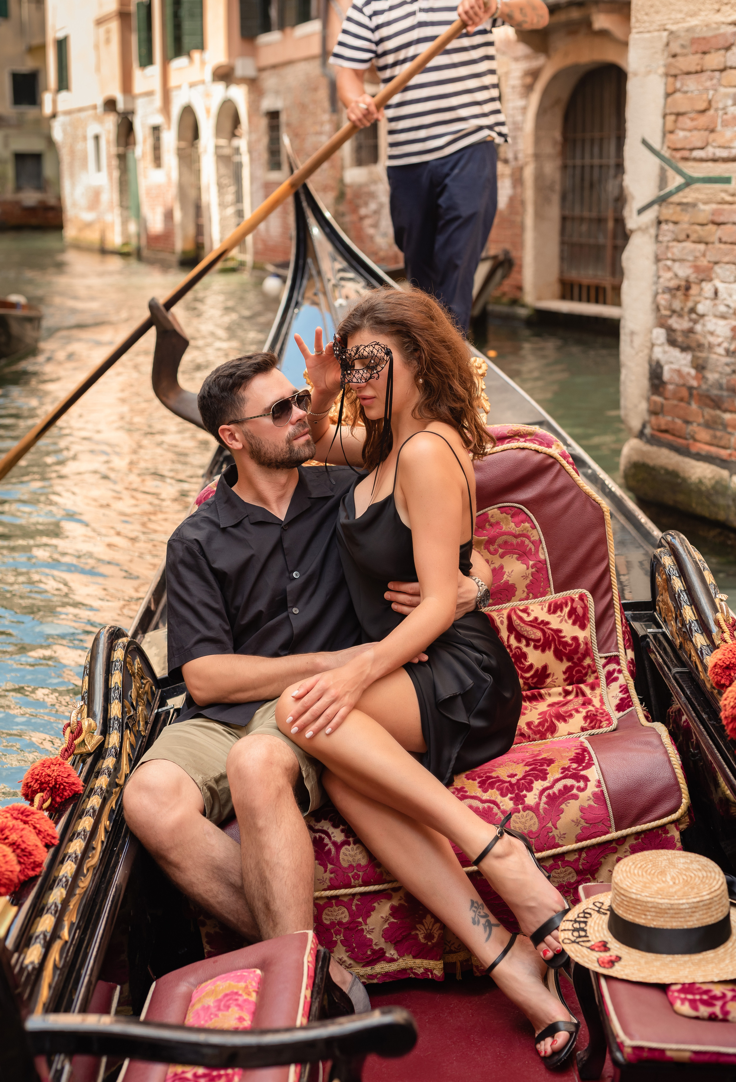 Photoshoot in gondola. Фотограф в Венеции Anna Terzi