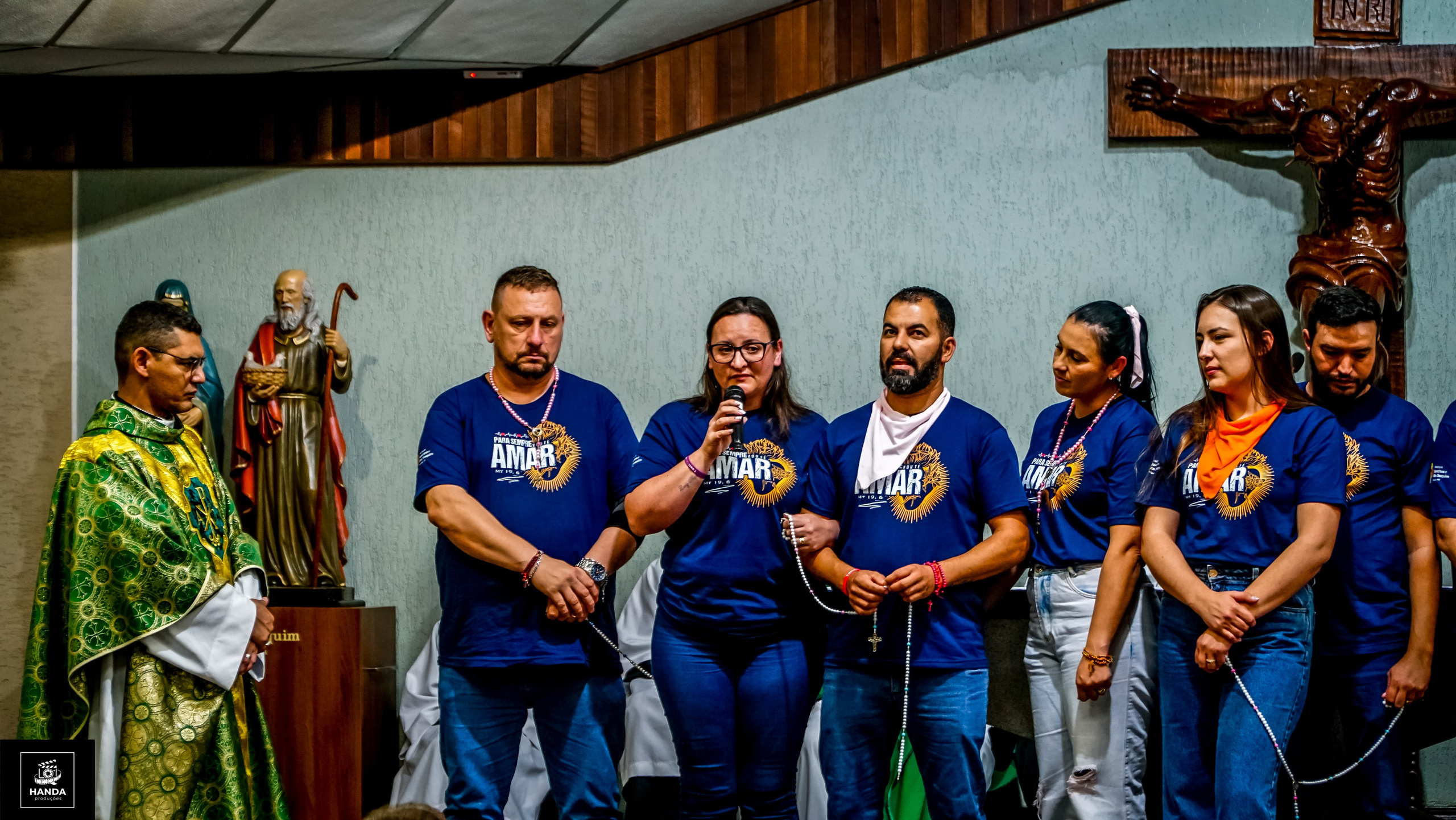 Acampamento Casais. Handa Produções