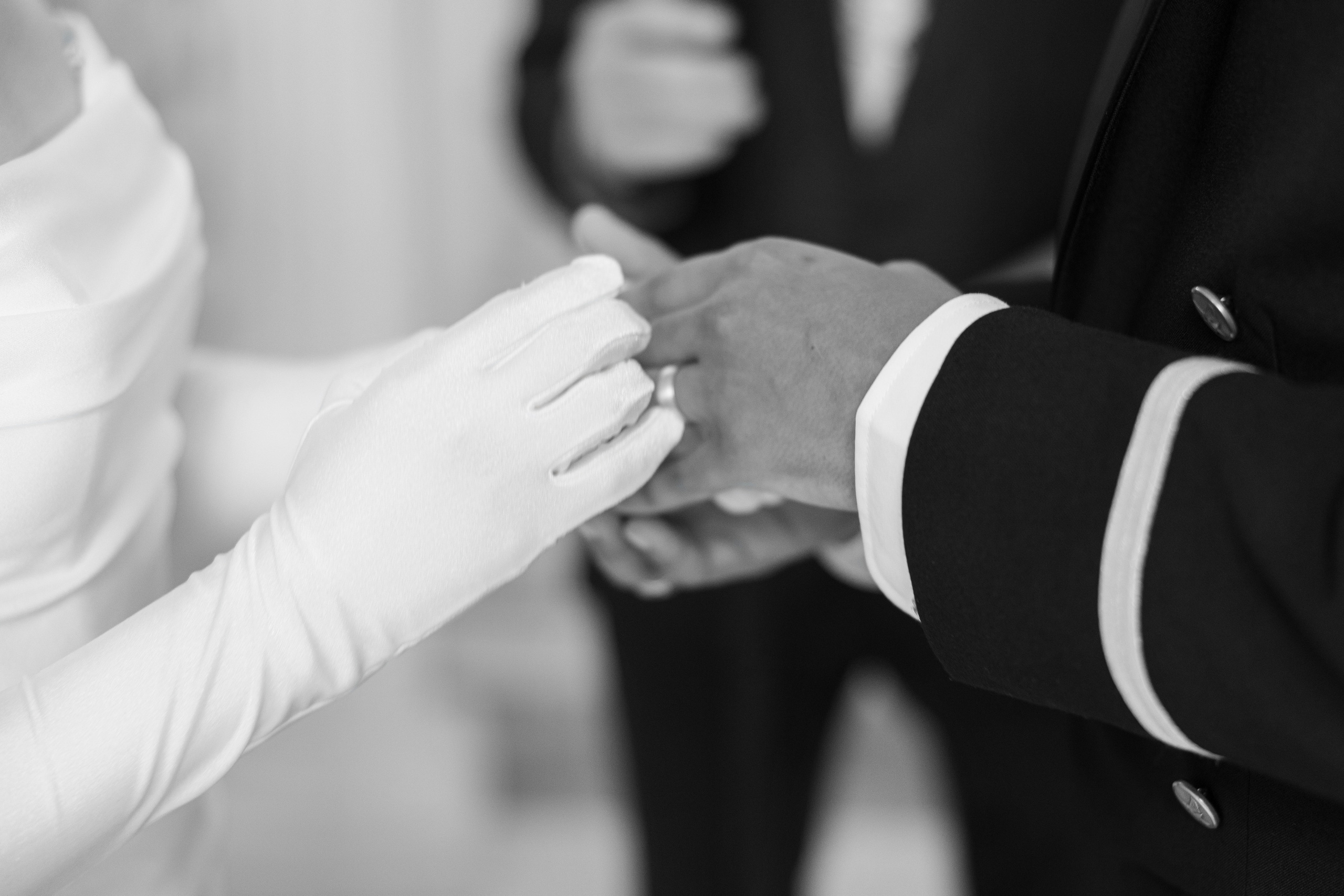 Ester & Conner. Wedding and Event photography, Kisses + Veil