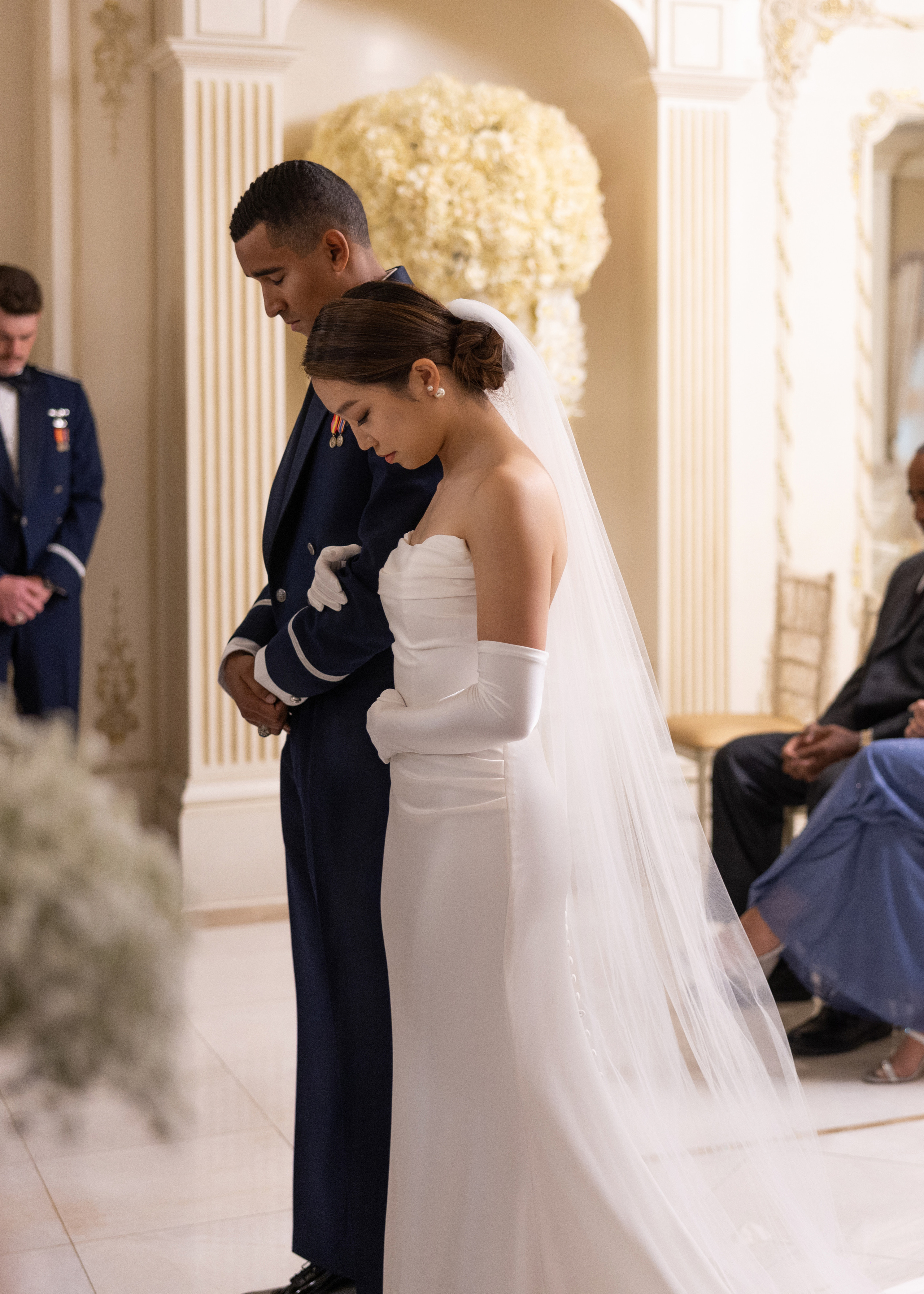 Ester & Conner. Wedding and Event photography, Kisses + Veil