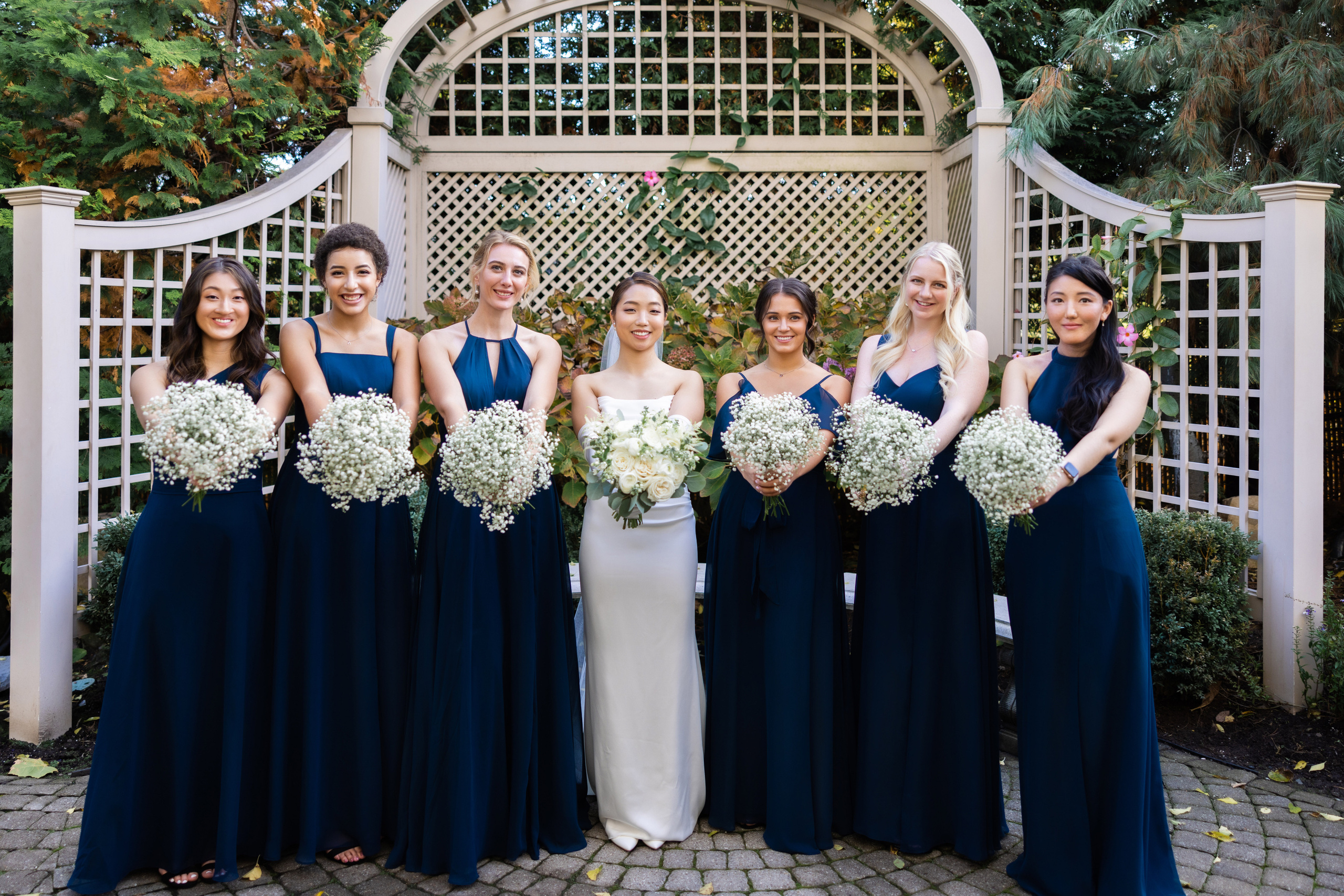 Ester & Conner. Wedding and Event photography, Kisses + Veil