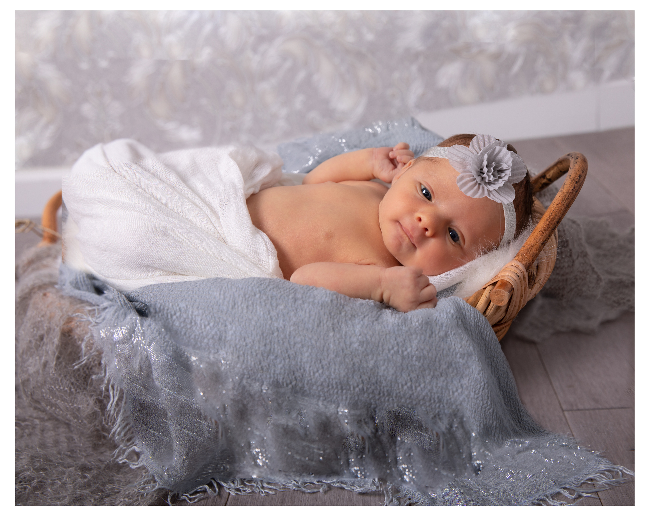 Newborn | Family | Maternity. Wedding and Event photography, Kisses + Veil