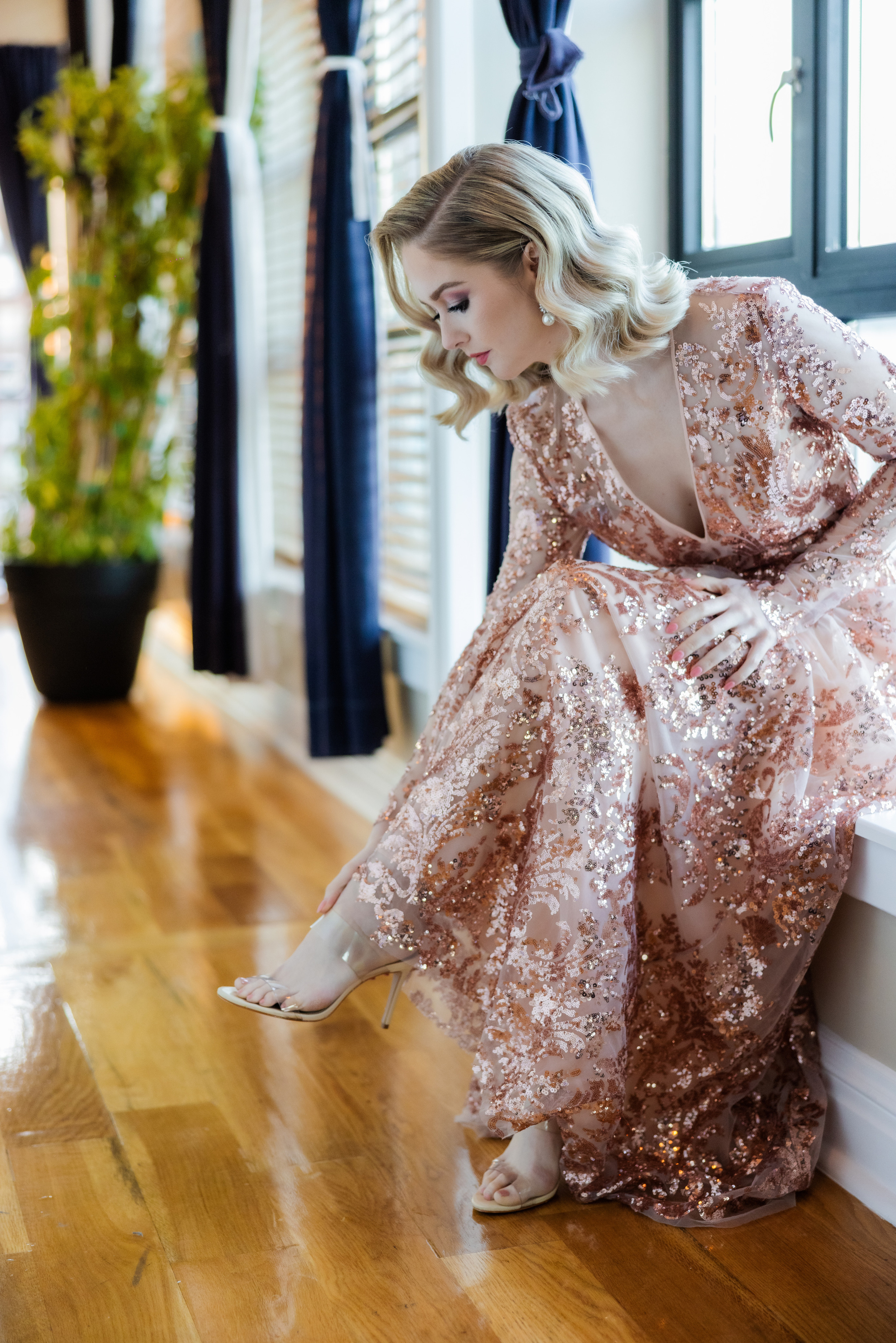 Nicholas & Madeleine. Wedding and Event photography, Kisses + Veil