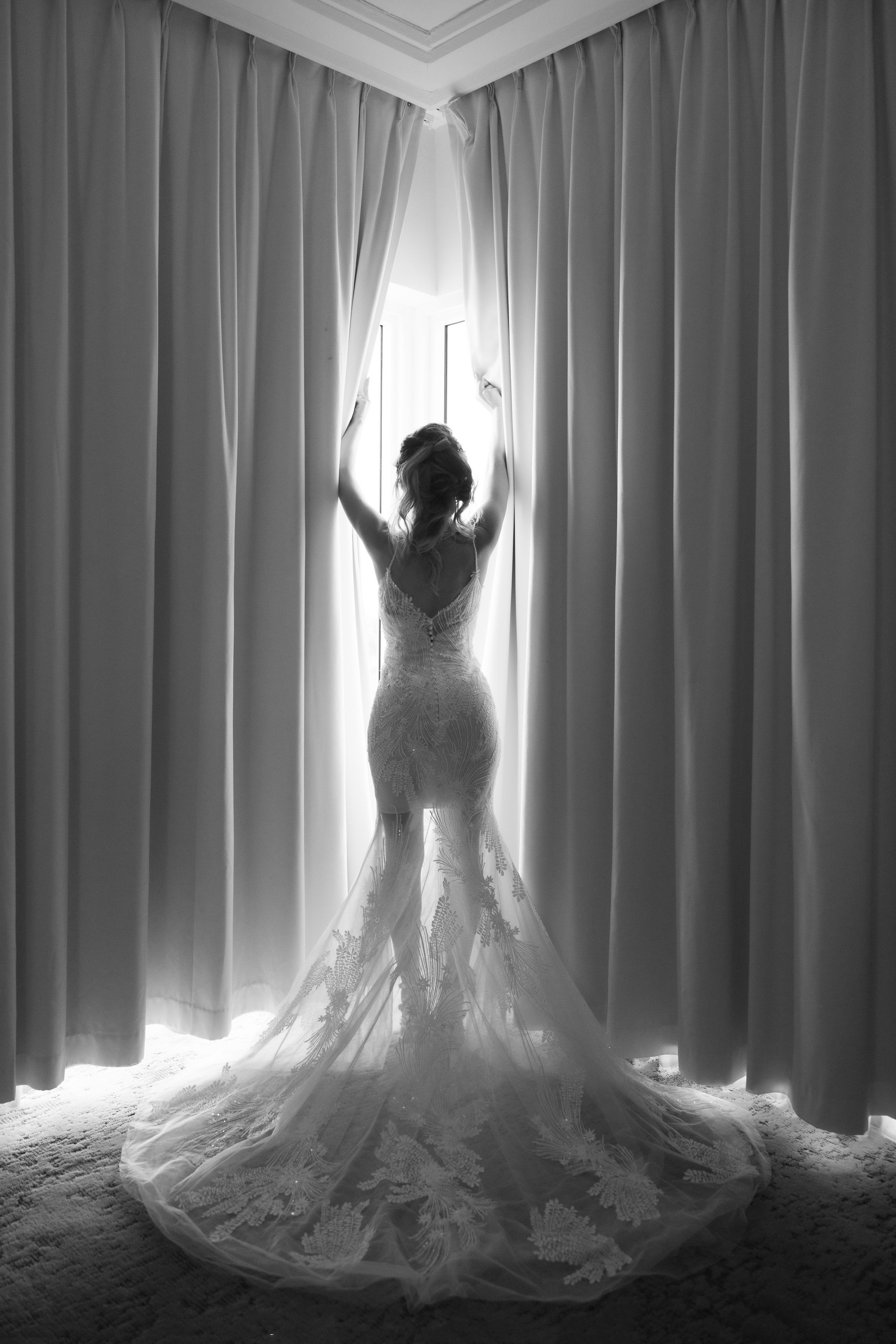 Wedding and Event photography, Kisses + Veil