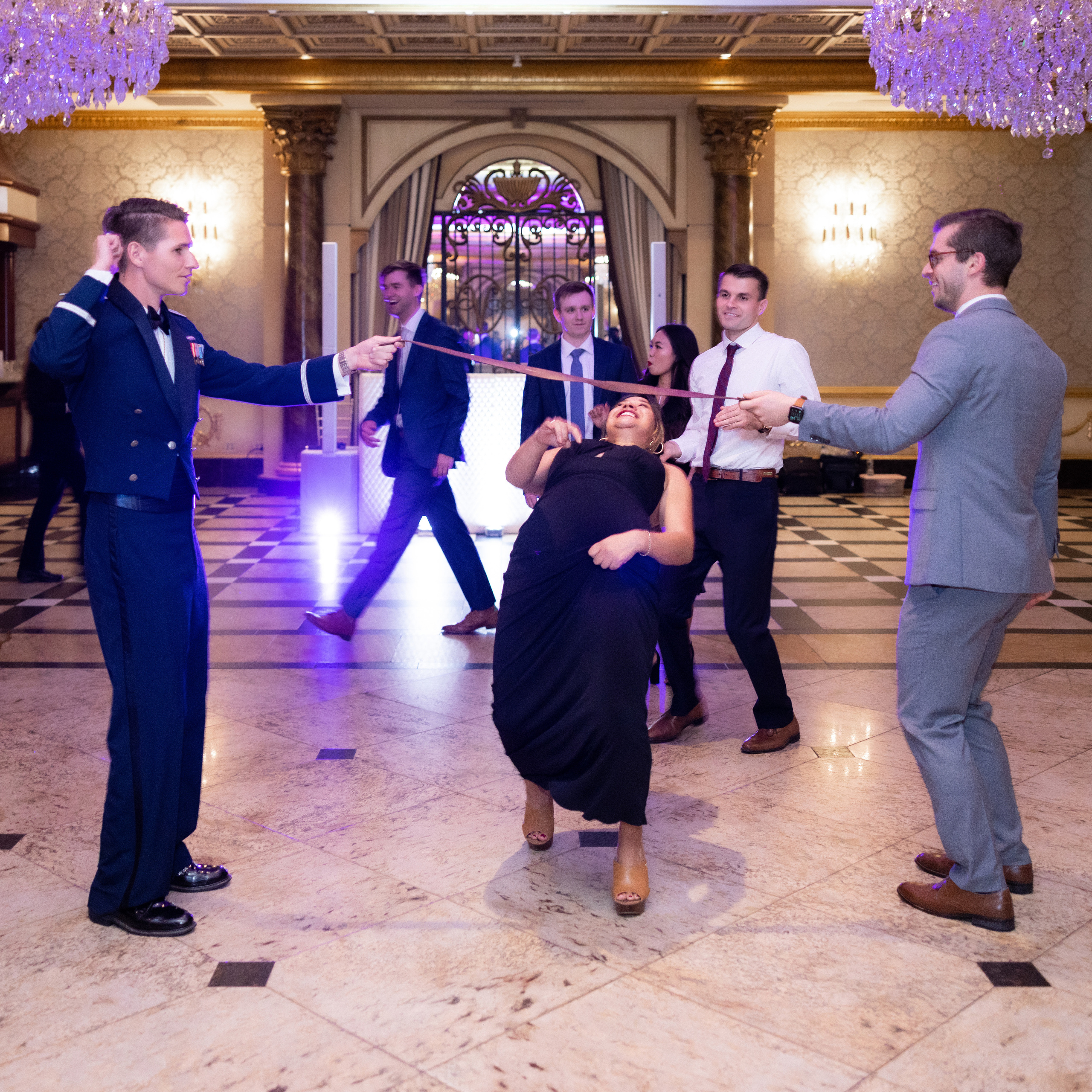 Ester & Conner. Wedding and Event photography, Kisses + Veil