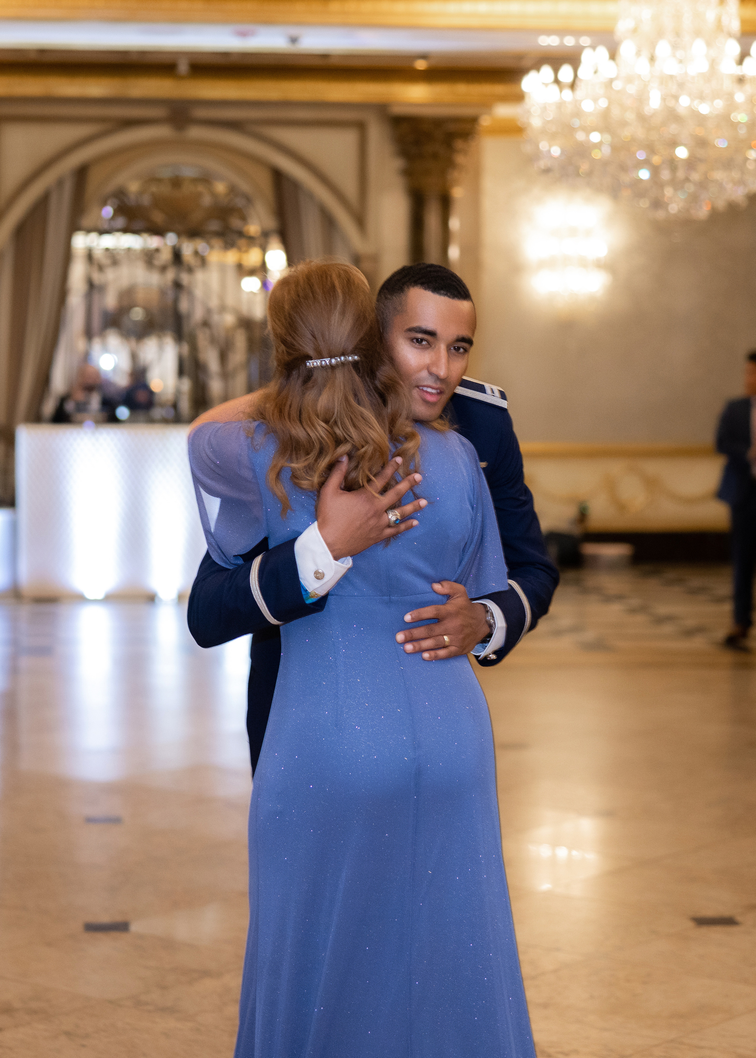 Ester & Conner. Wedding and Event photography, Kisses + Veil