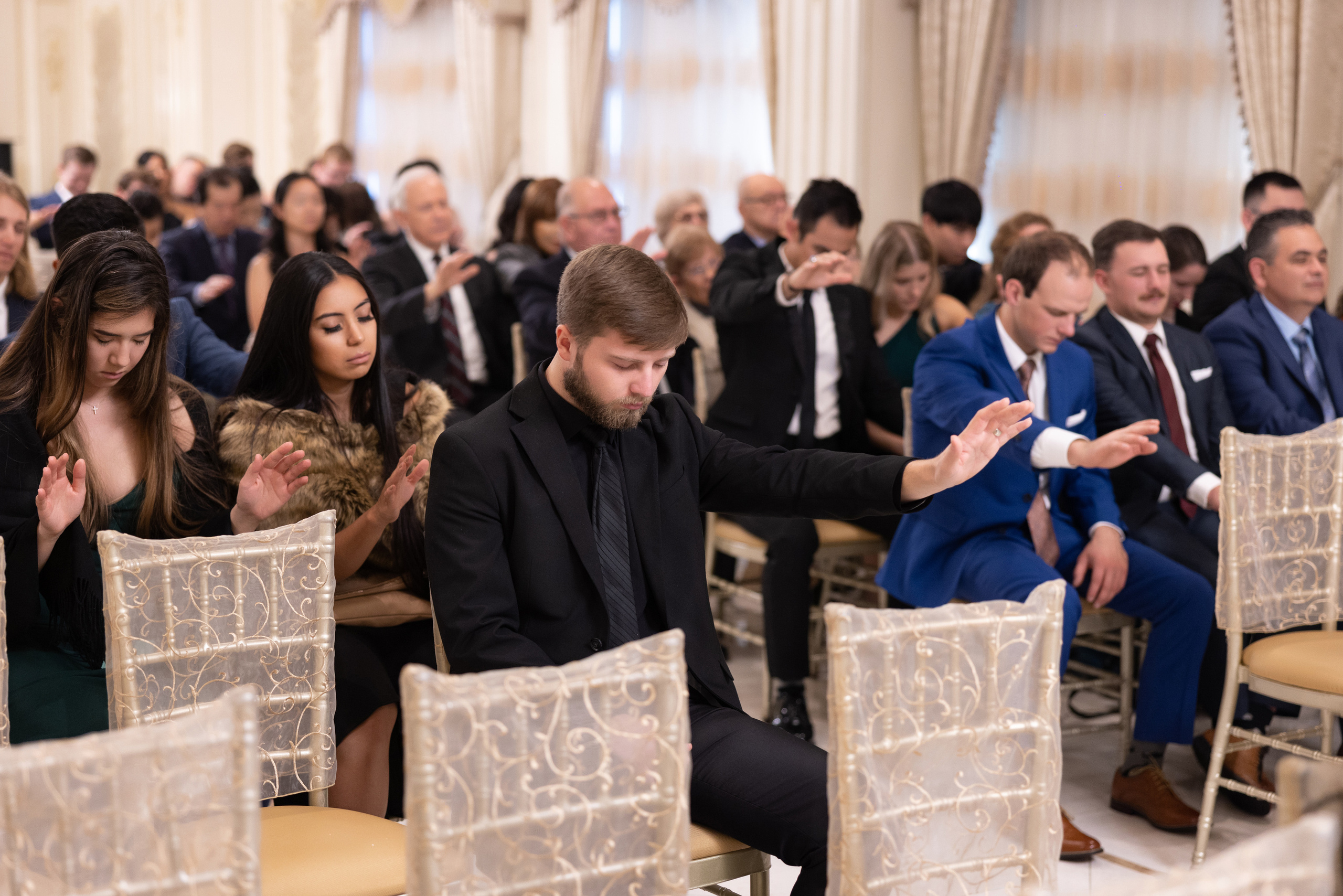 Ester & Conner. Wedding and Event photography, Kisses + Veil