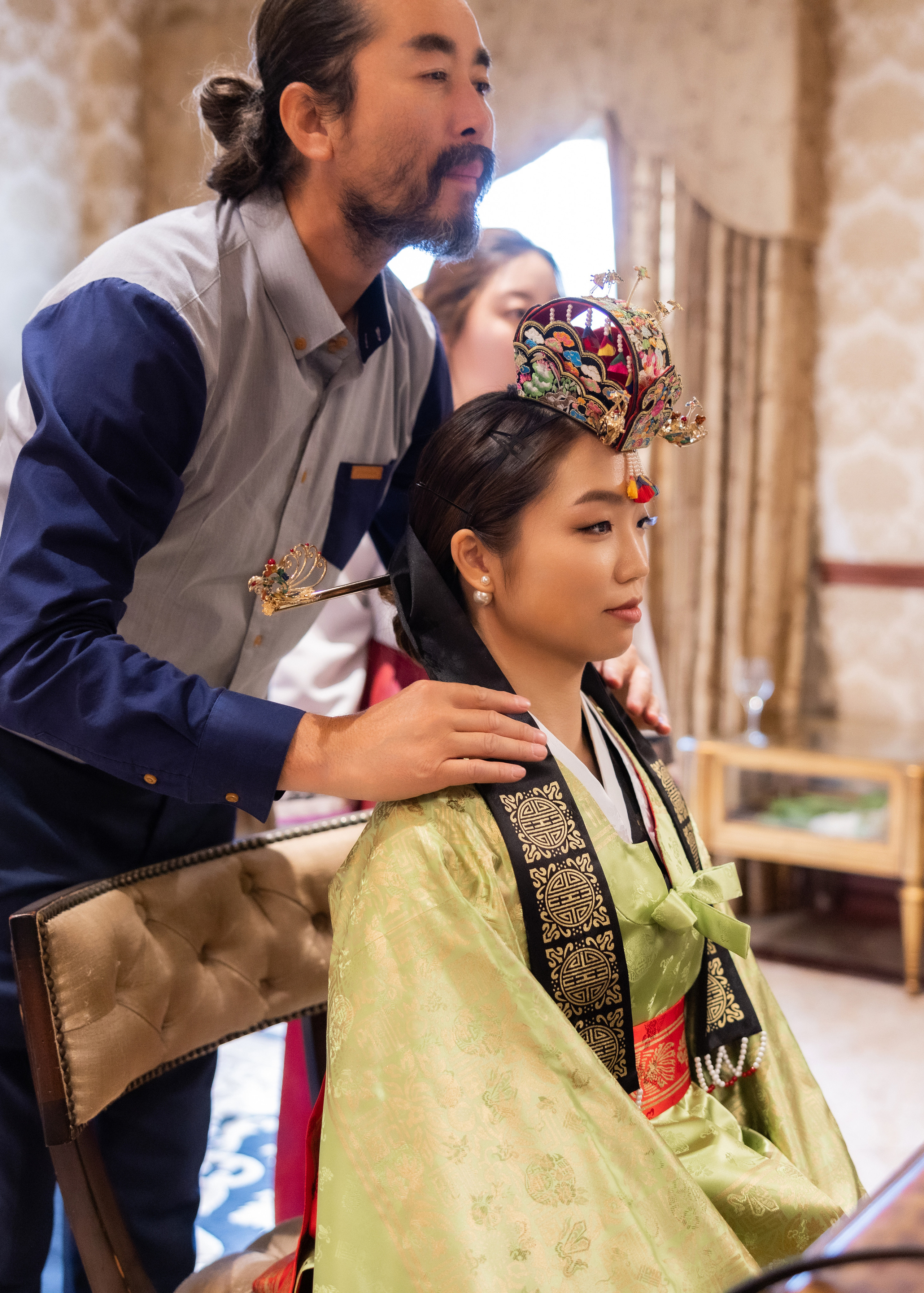 Ester & Conner. Wedding and Event photography, Kisses + Veil