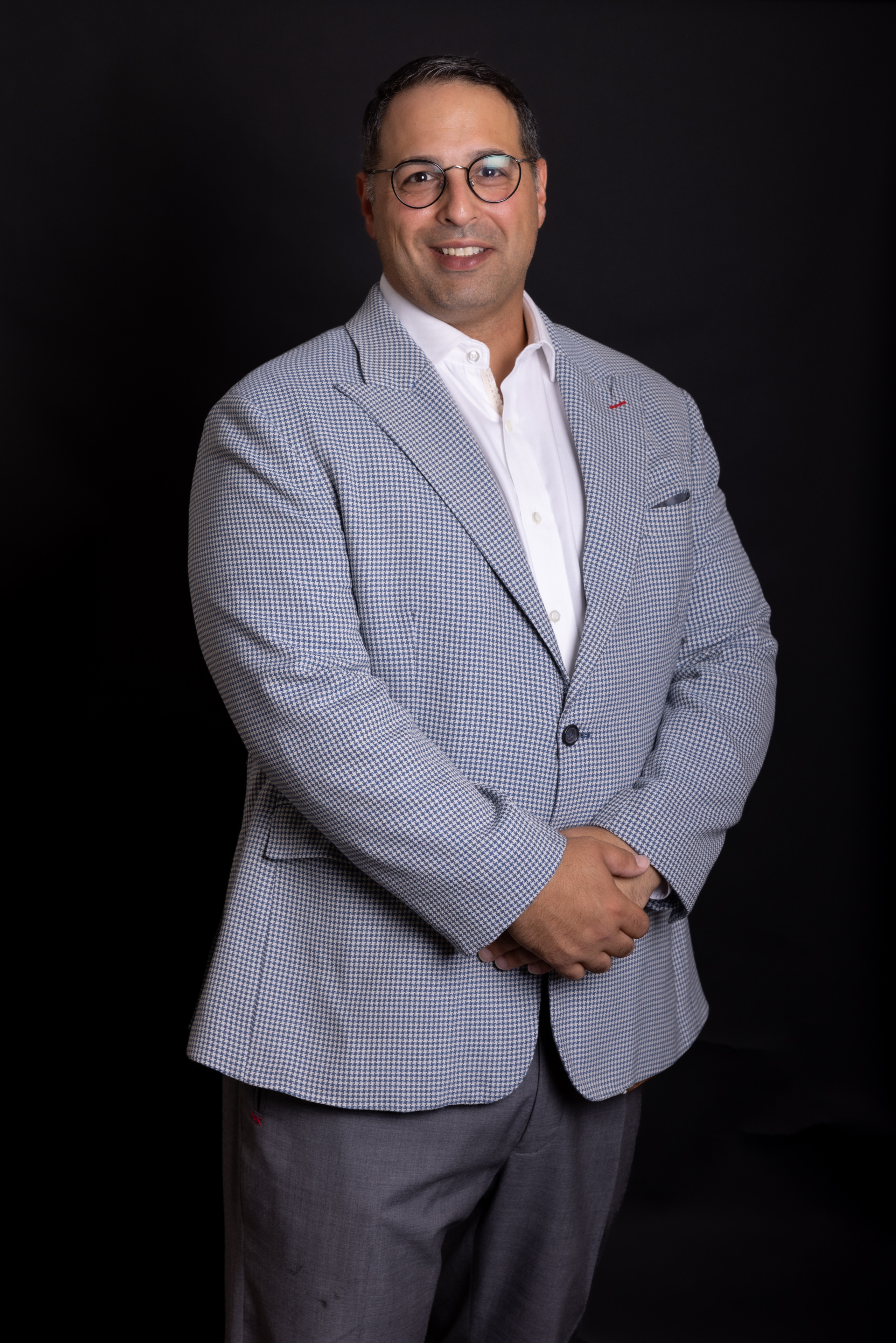 Professional Headshots. Wedding and Event photography, Kisses + Veil