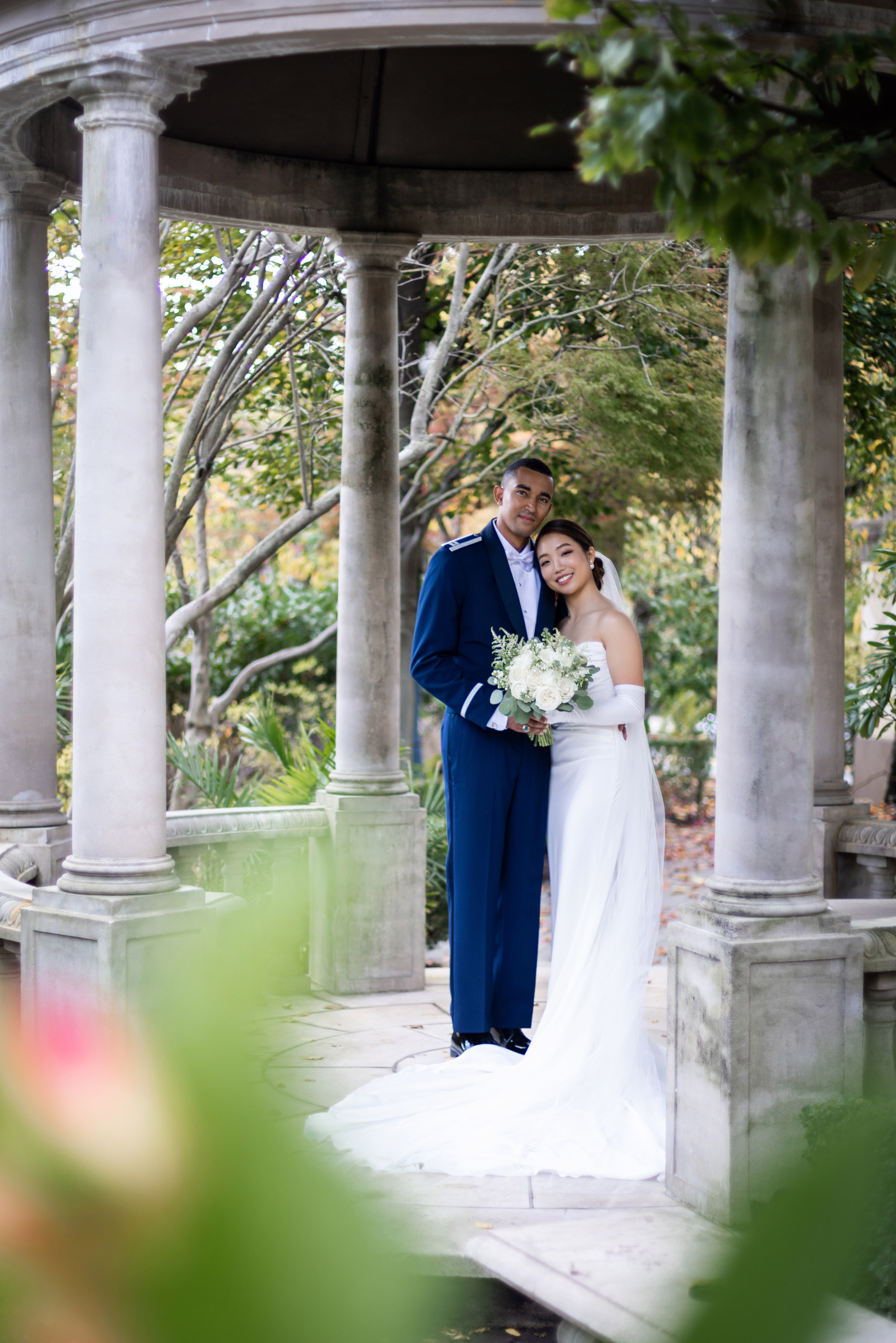 Ester & Conner. Wedding and Event photography, Kisses + Veil