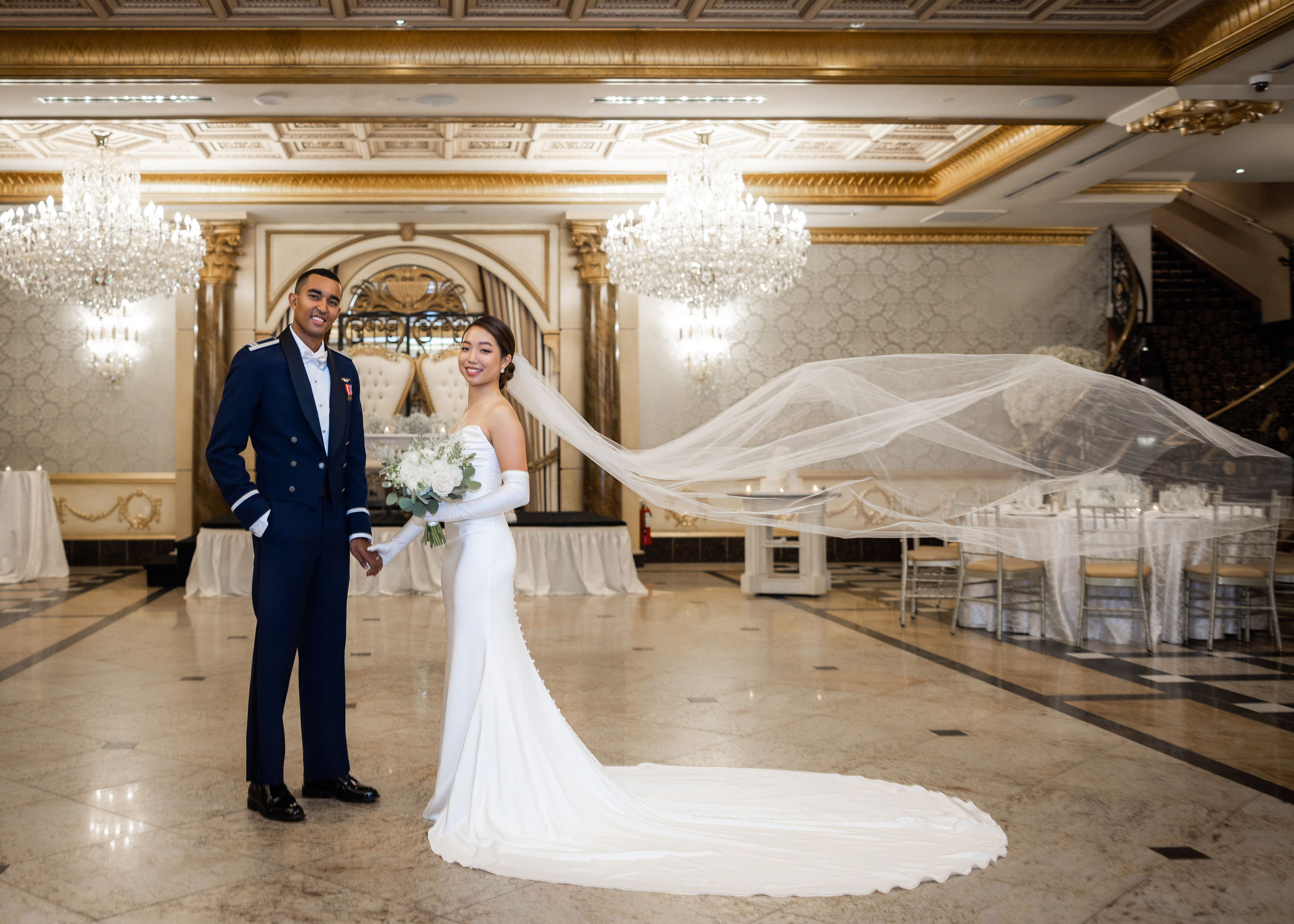 Ester & Conner. Wedding and Event photography, Kisses + Veil