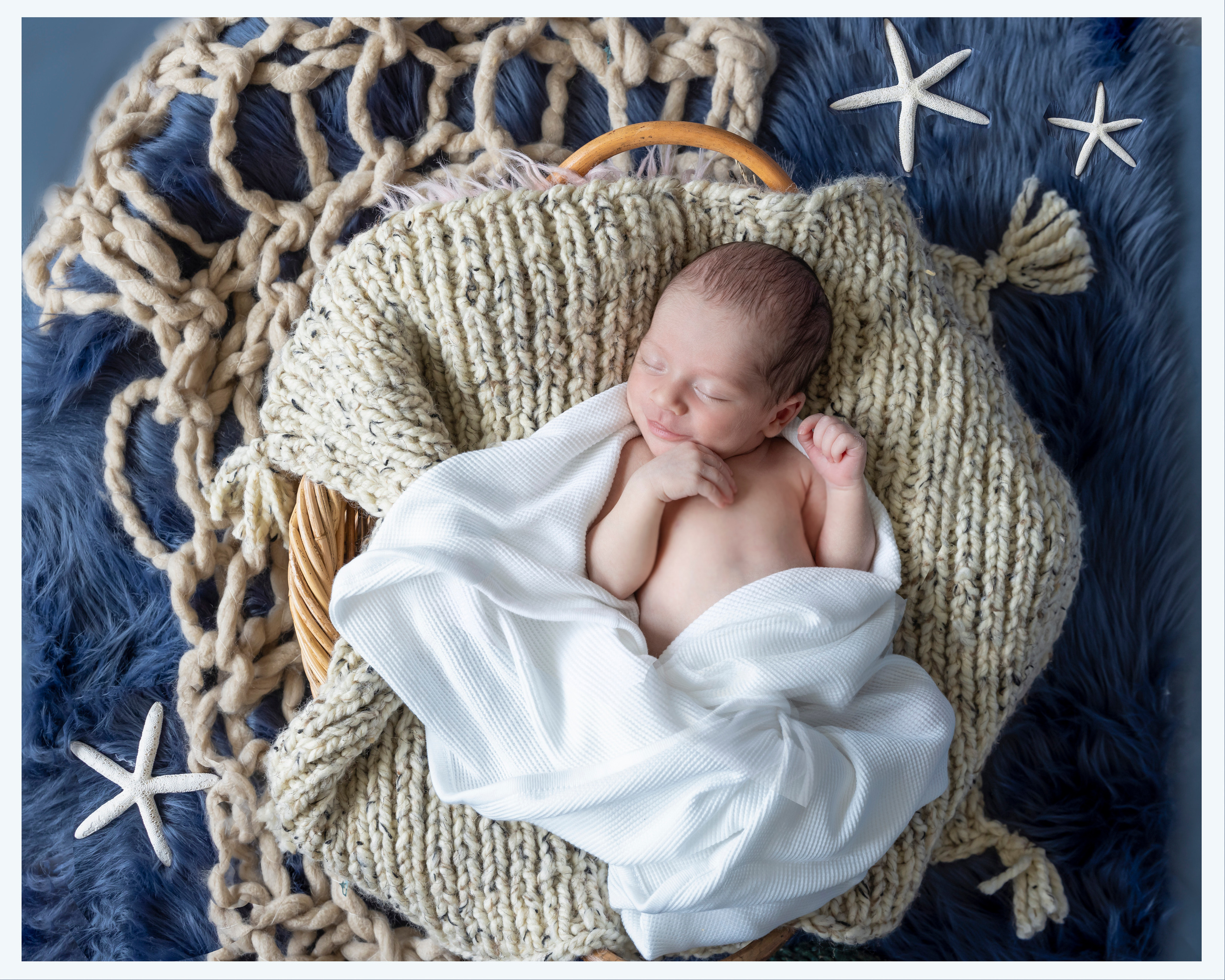 Newborn | Family | Maternity. Wedding and Event photography, Kisses + Veil