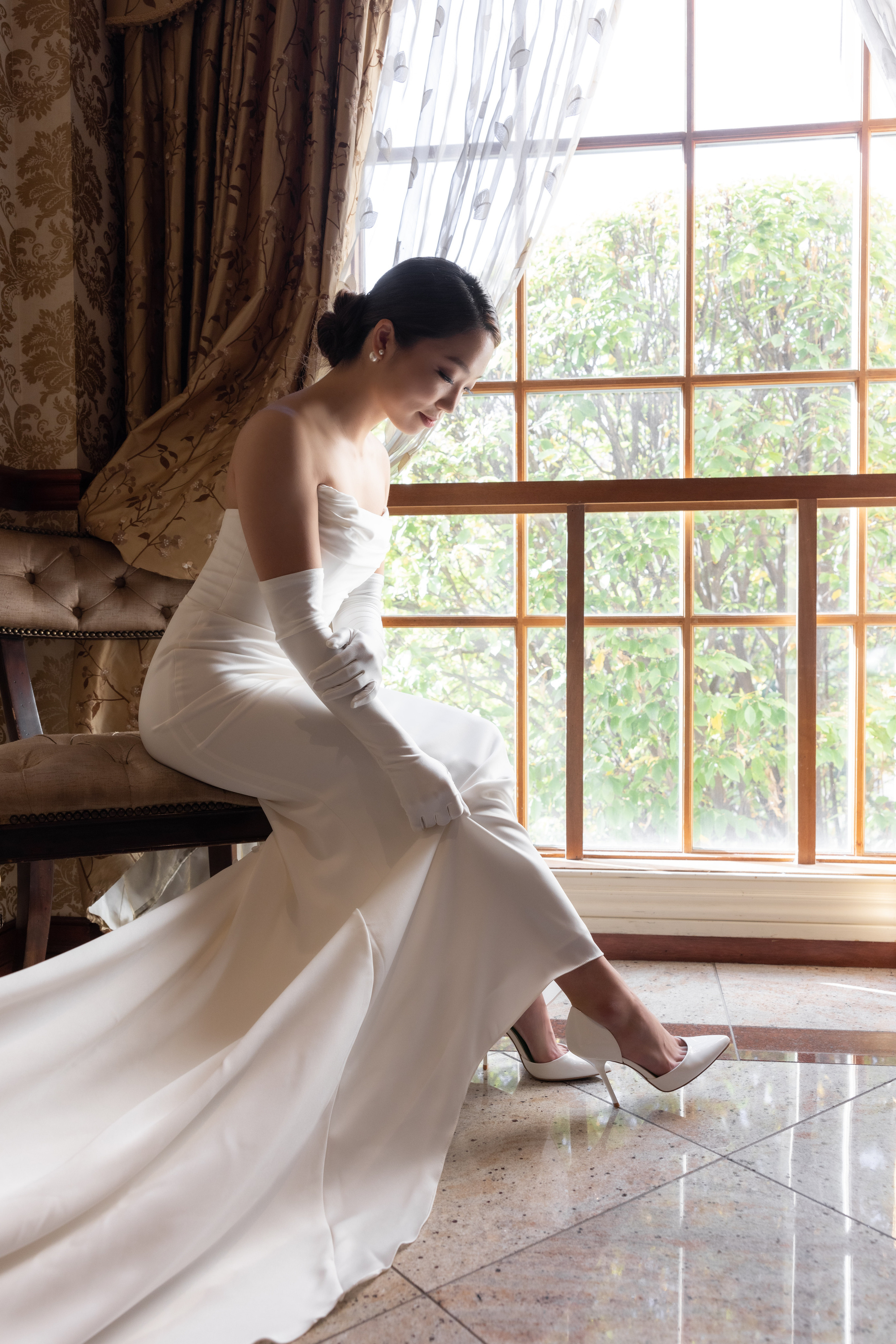 Wedding and Event photography, Kisses + Veil