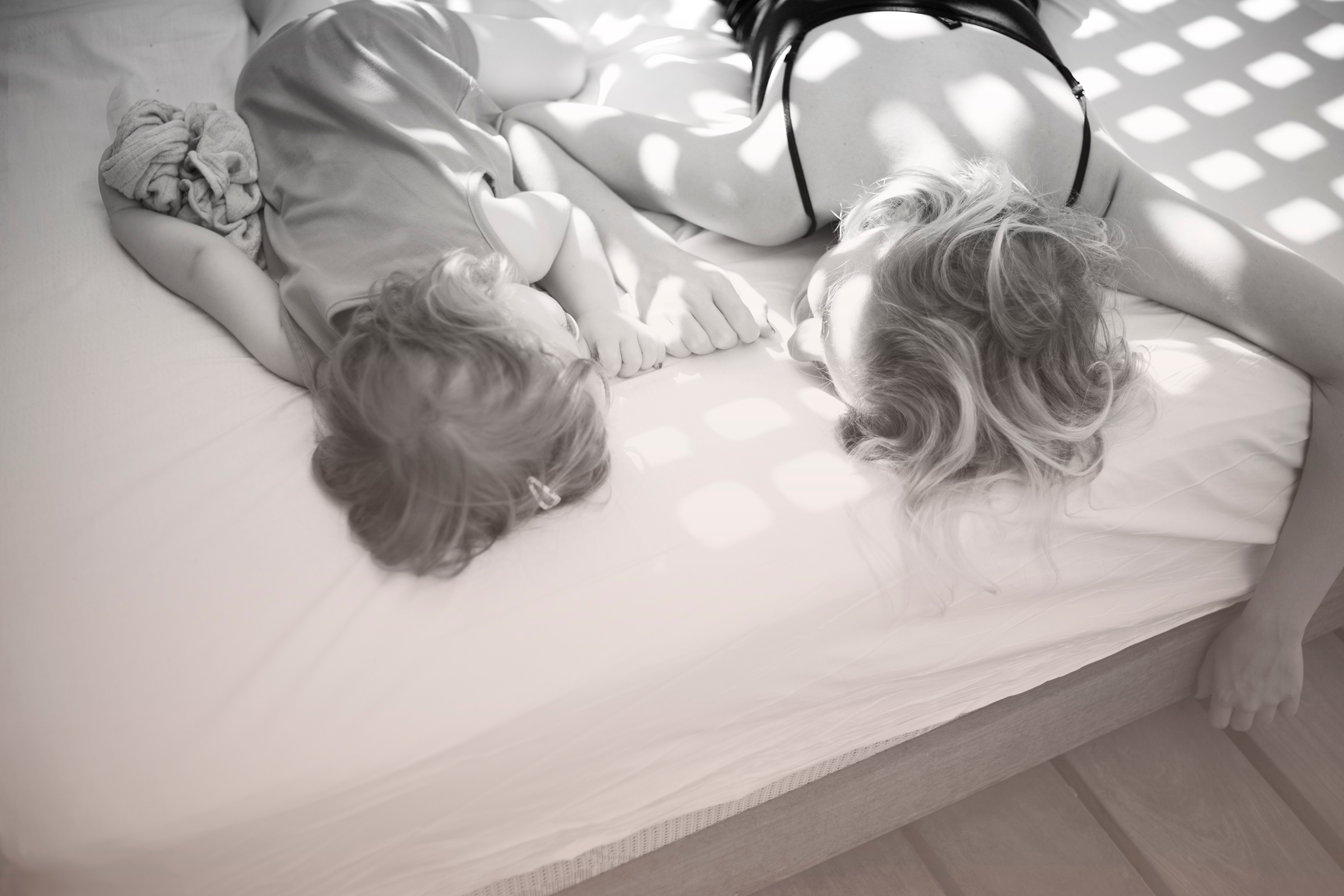 Newborn | Family | Maternity. Wedding and Event photography, Kisses + Veil