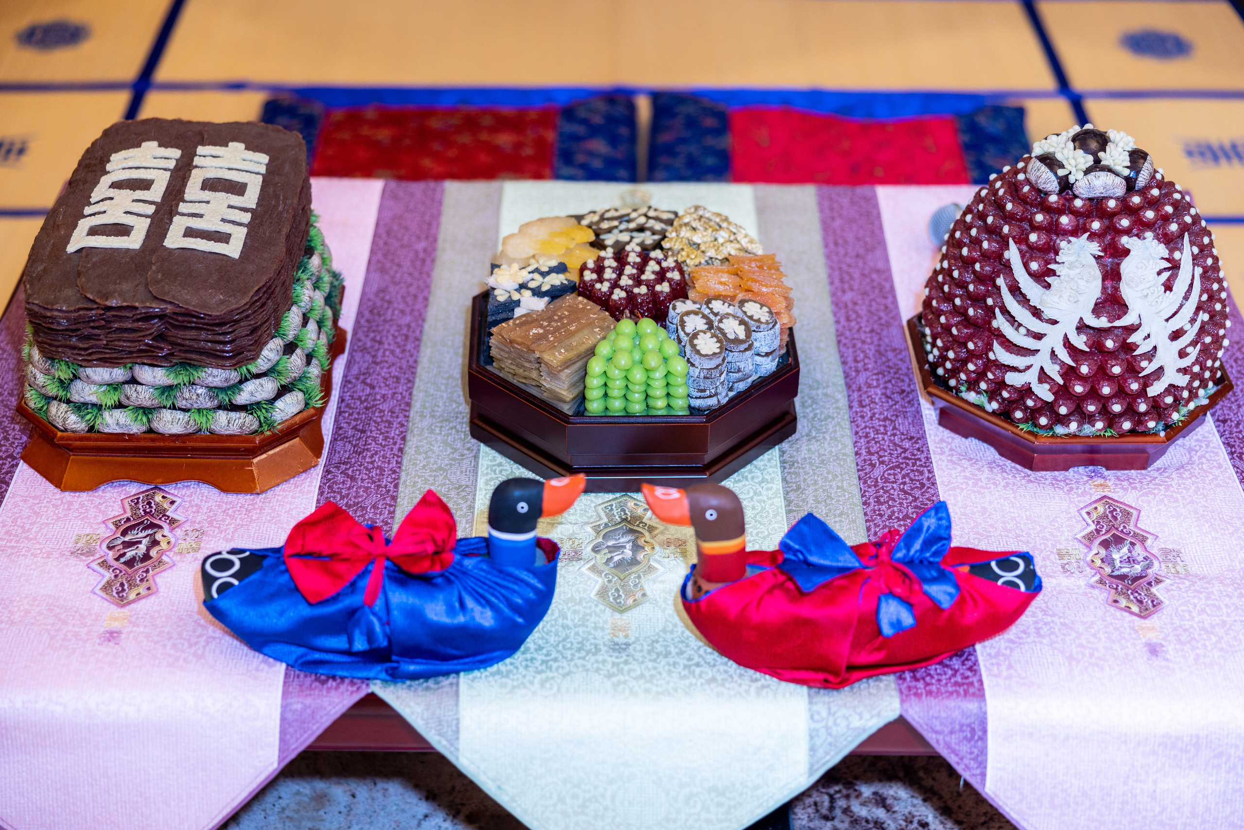 Ester & Conner. Wedding and Event photography, Kisses + Veil