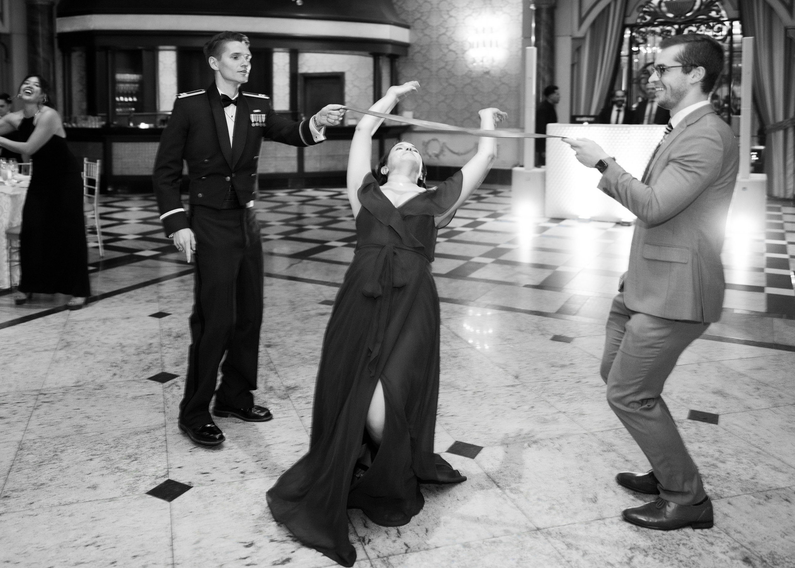 Ester & Conner. Wedding and Event photography, Kisses + Veil