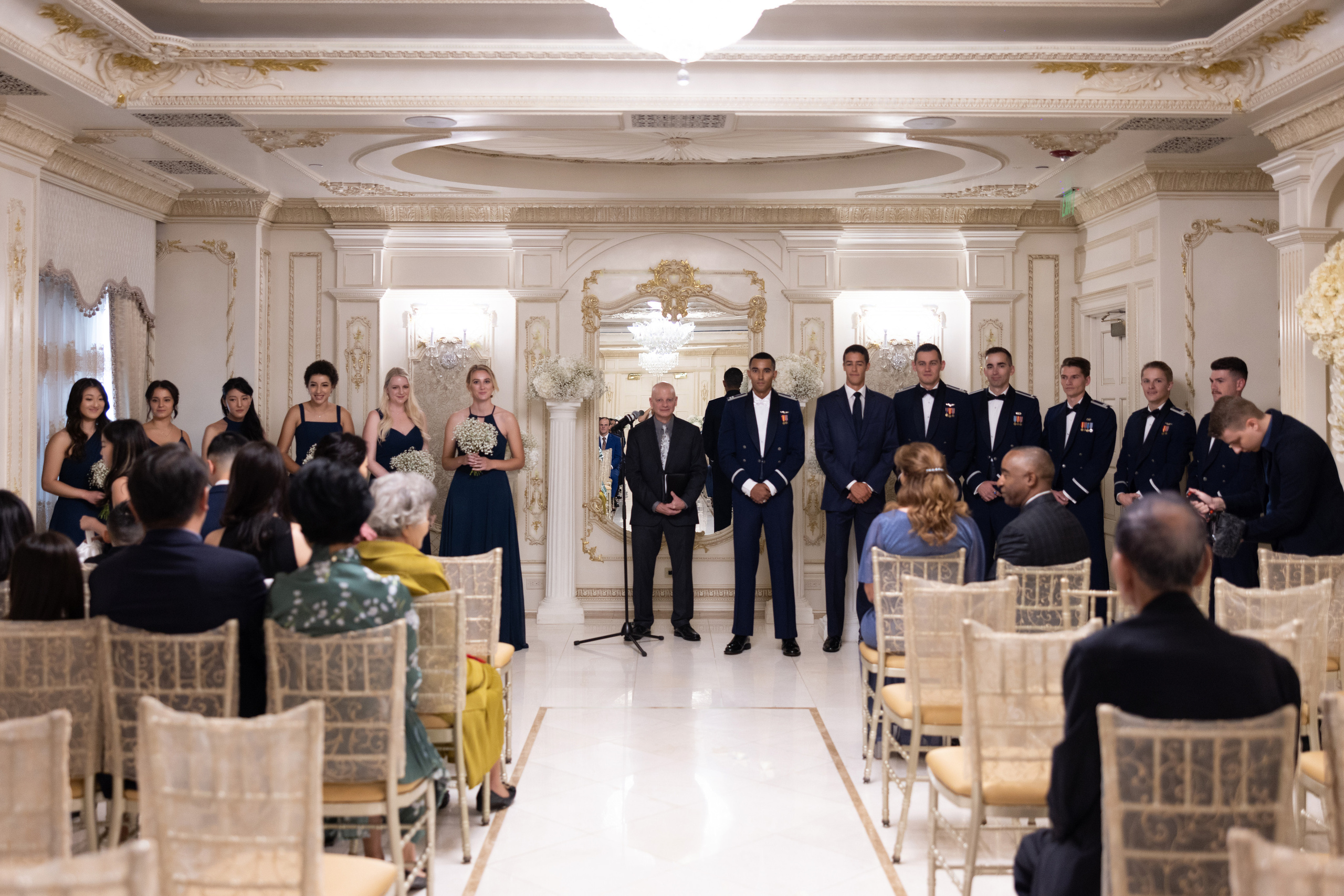 Ester & Conner. Wedding and Event photography, Kisses + Veil