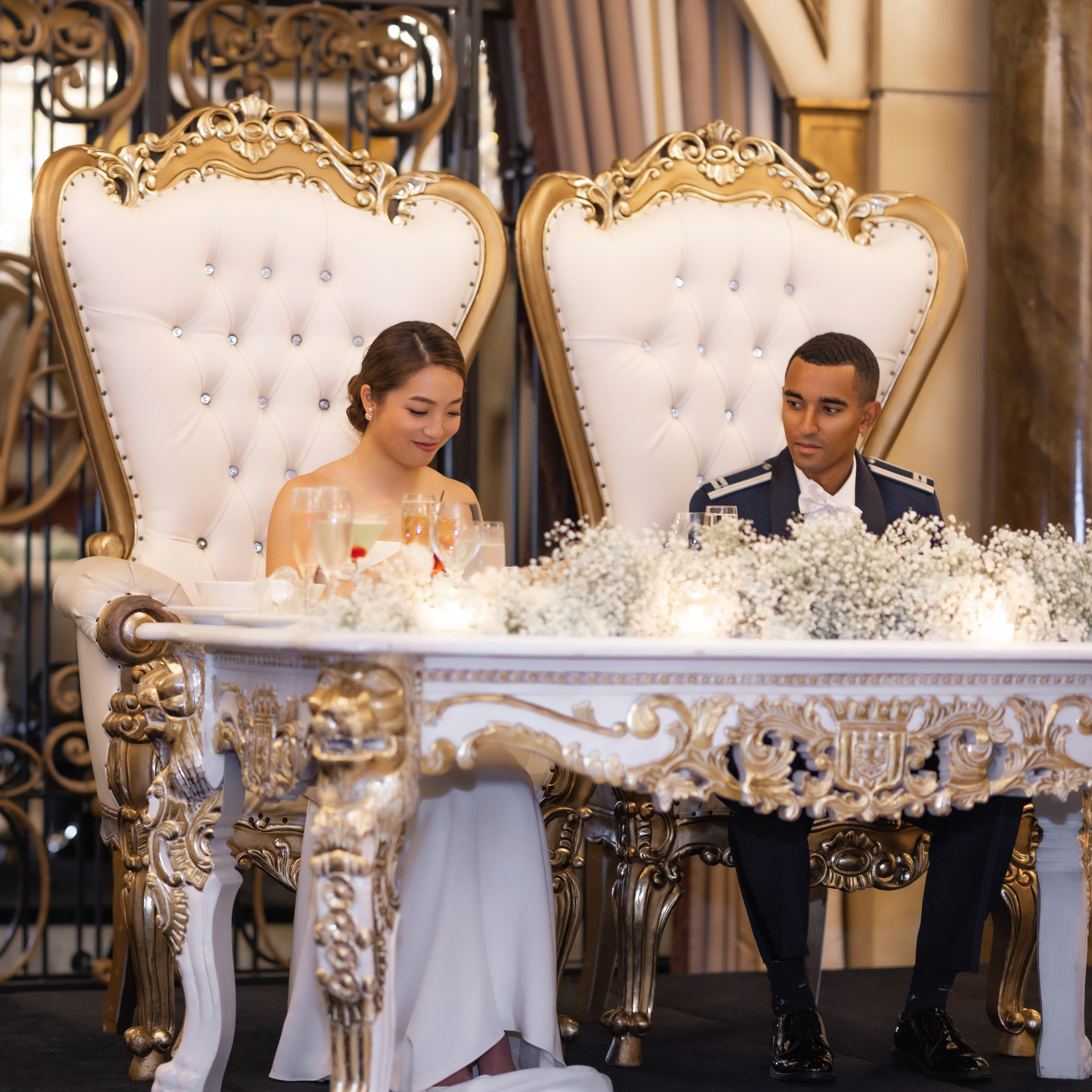 Ester & Conner. Wedding and Event photography, Kisses + Veil