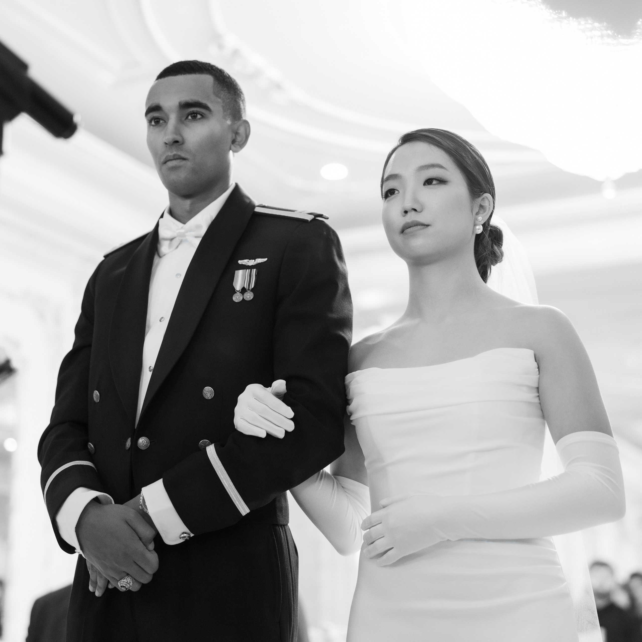 Ester & Conner. Wedding and Event photography, Kisses + Veil