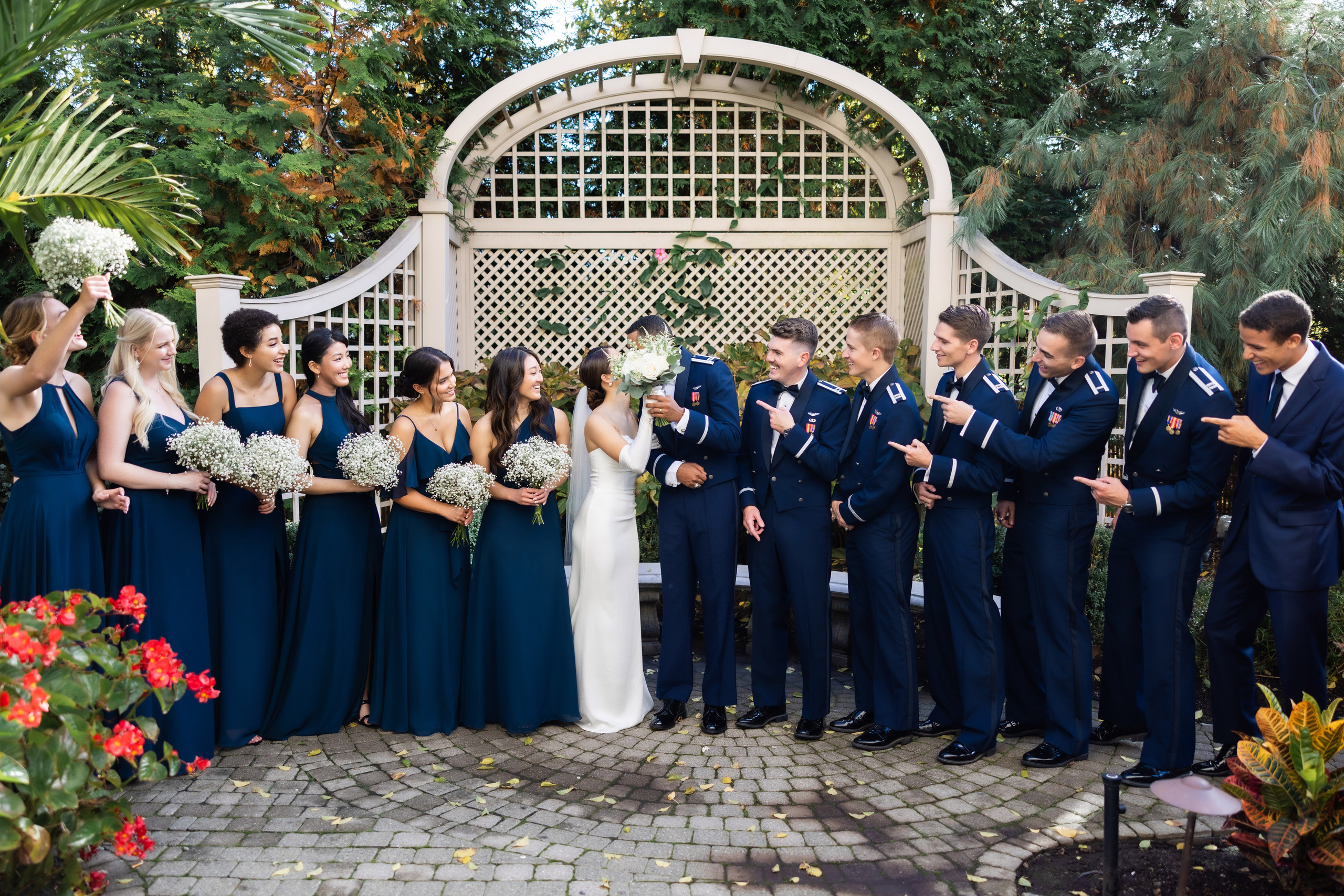 Ester & Conner. Wedding and Event photography, Kisses + Veil