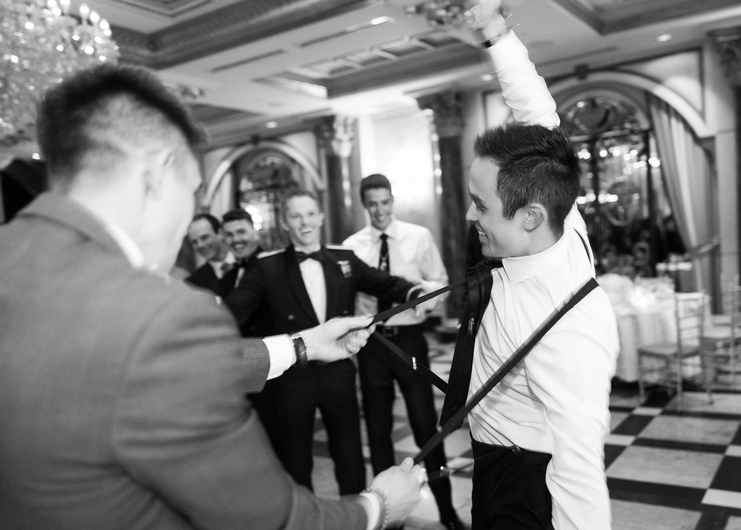 Ester & Conner. Wedding and Event photography, Kisses + Veil